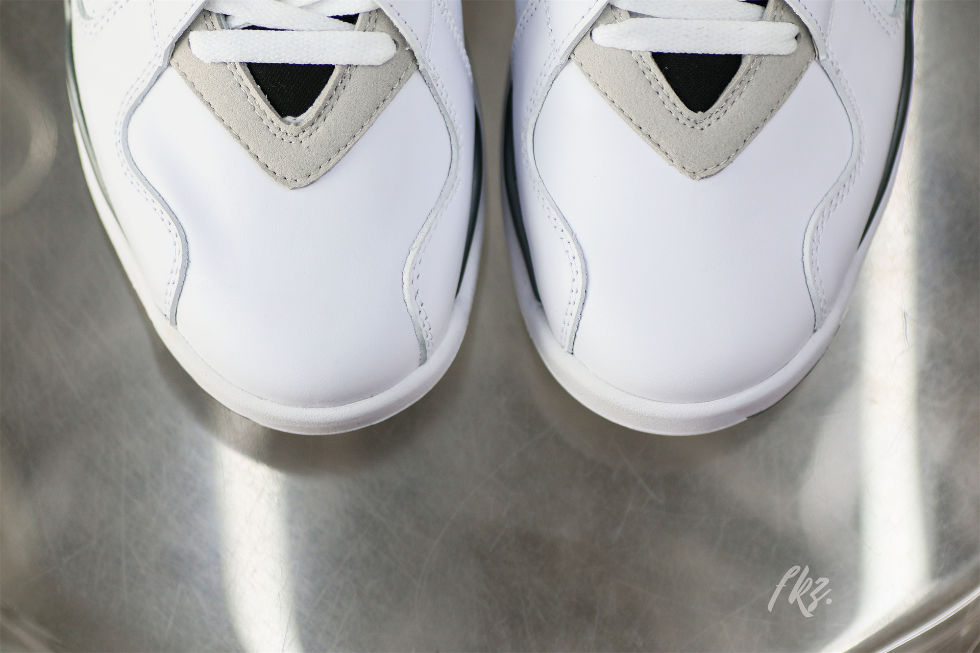 Air Jordan 8 Retro ‘Bugs Bunny’ 2013