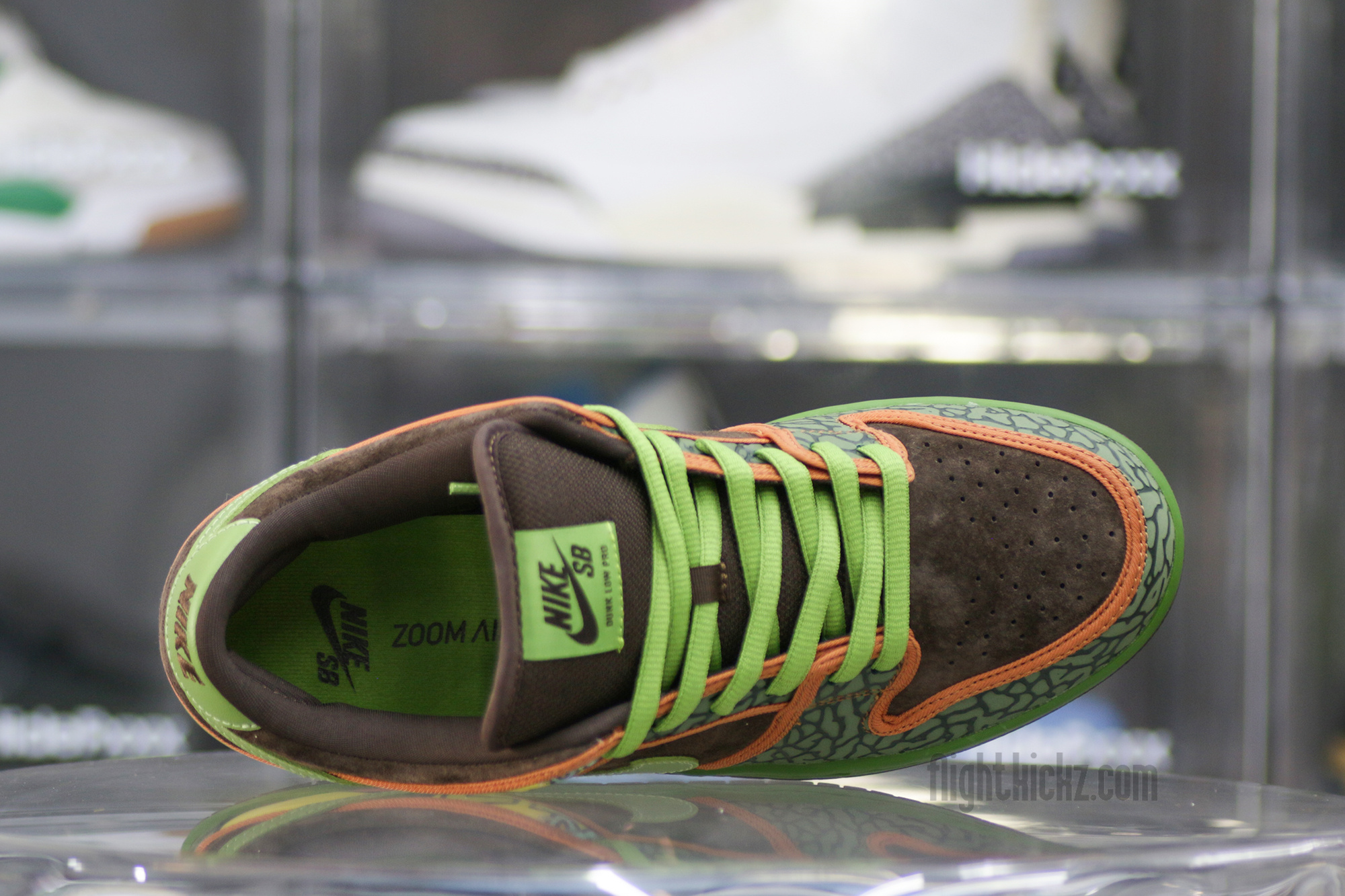 Nike SB Dunk Low De La Soul (2015)