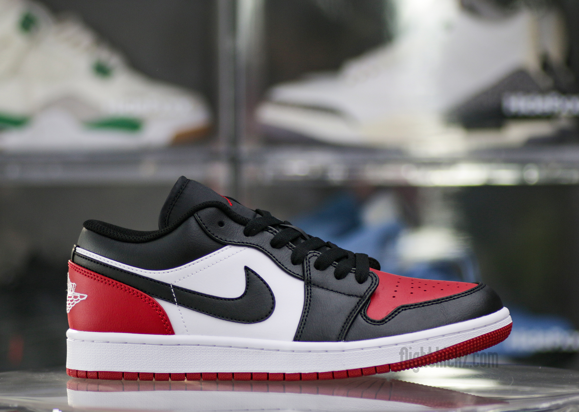Air Jordan 1 Low Bred Toe 2.0(2023)