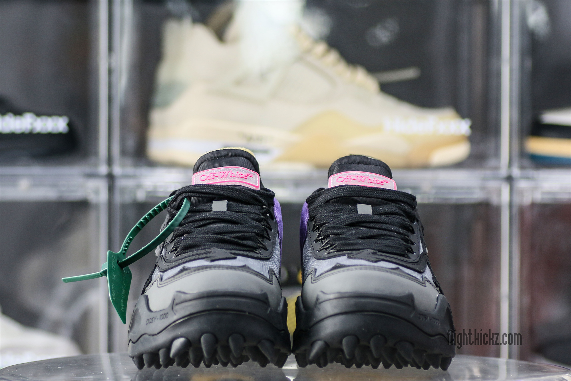 Off-White Odsy-1000 tech low top sneakers