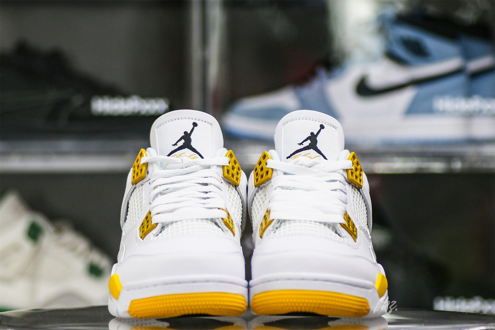 Air Jordan 4 Retro ‘Vivid Sulfur’ Wms 2024