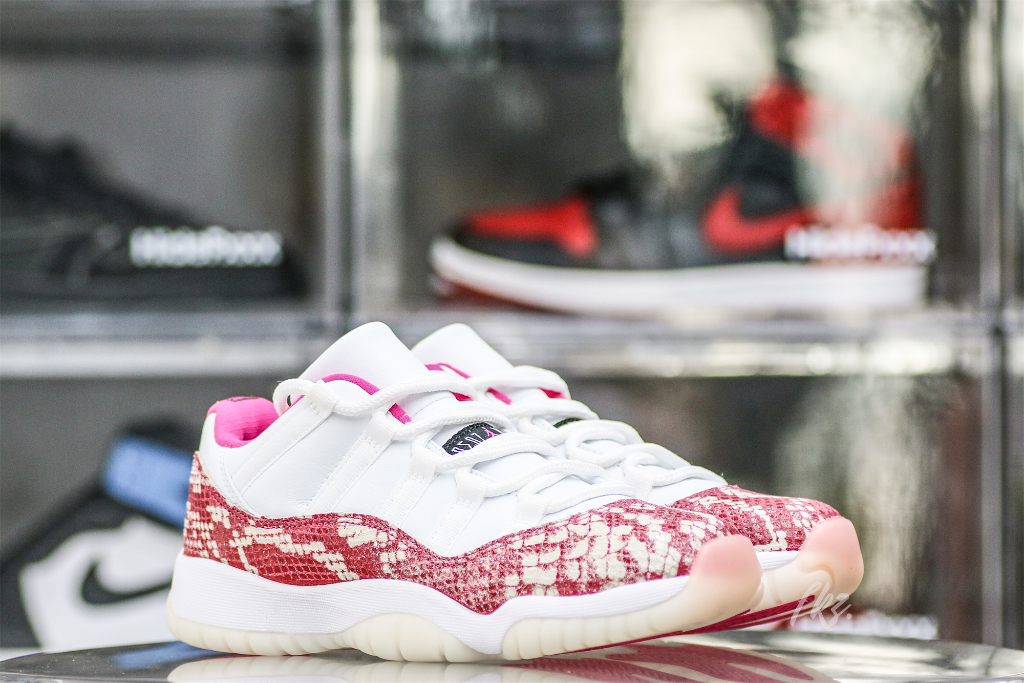 Air Jordan 11 Retro Low Pink Snakeskin (2019) (Women’s)