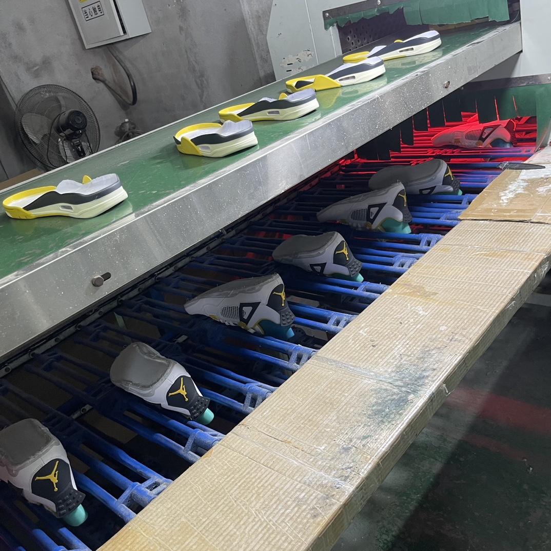 Air Jordan 4 “Vivid Sulfur” 2024 (Ln5 A1)