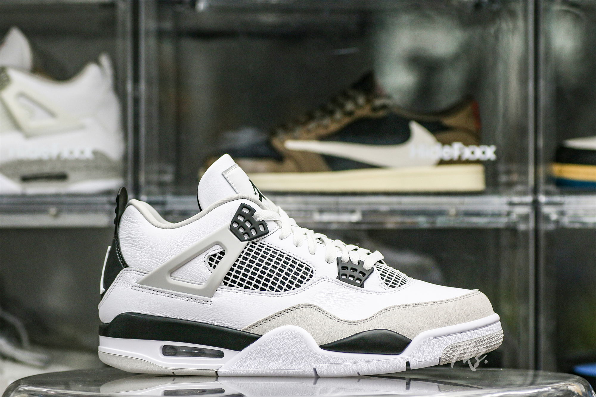 Jordan 4 Retro Military Black(LN5 A1 Batch)