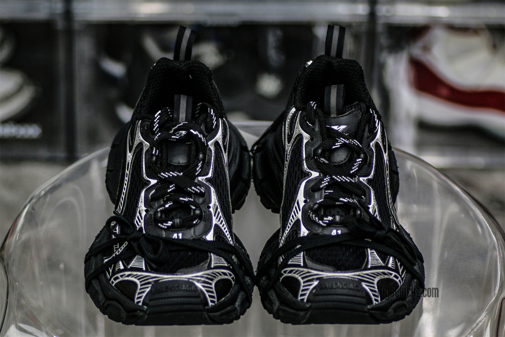 B@lenciag* 3XL Ski Sneaker in Black and white