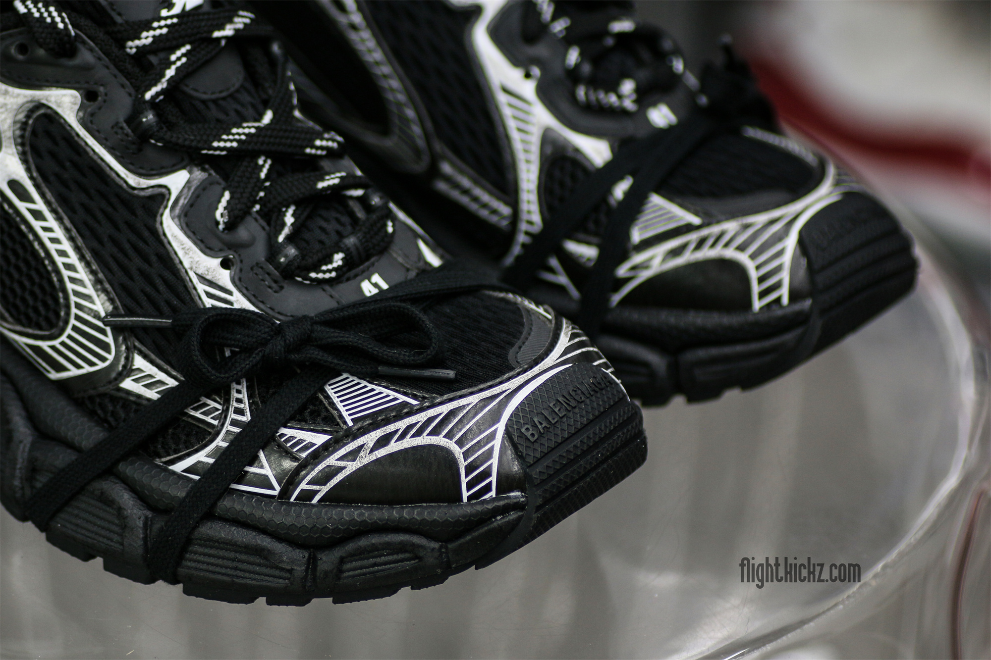 B@lenciag* 3XL Ski Sneaker in Black and white