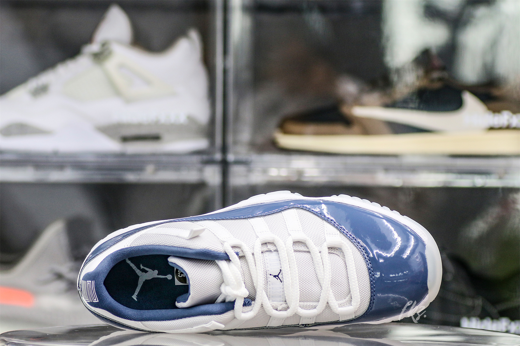 Air Jordan 11 Retro Low Midnight Navy (2024)