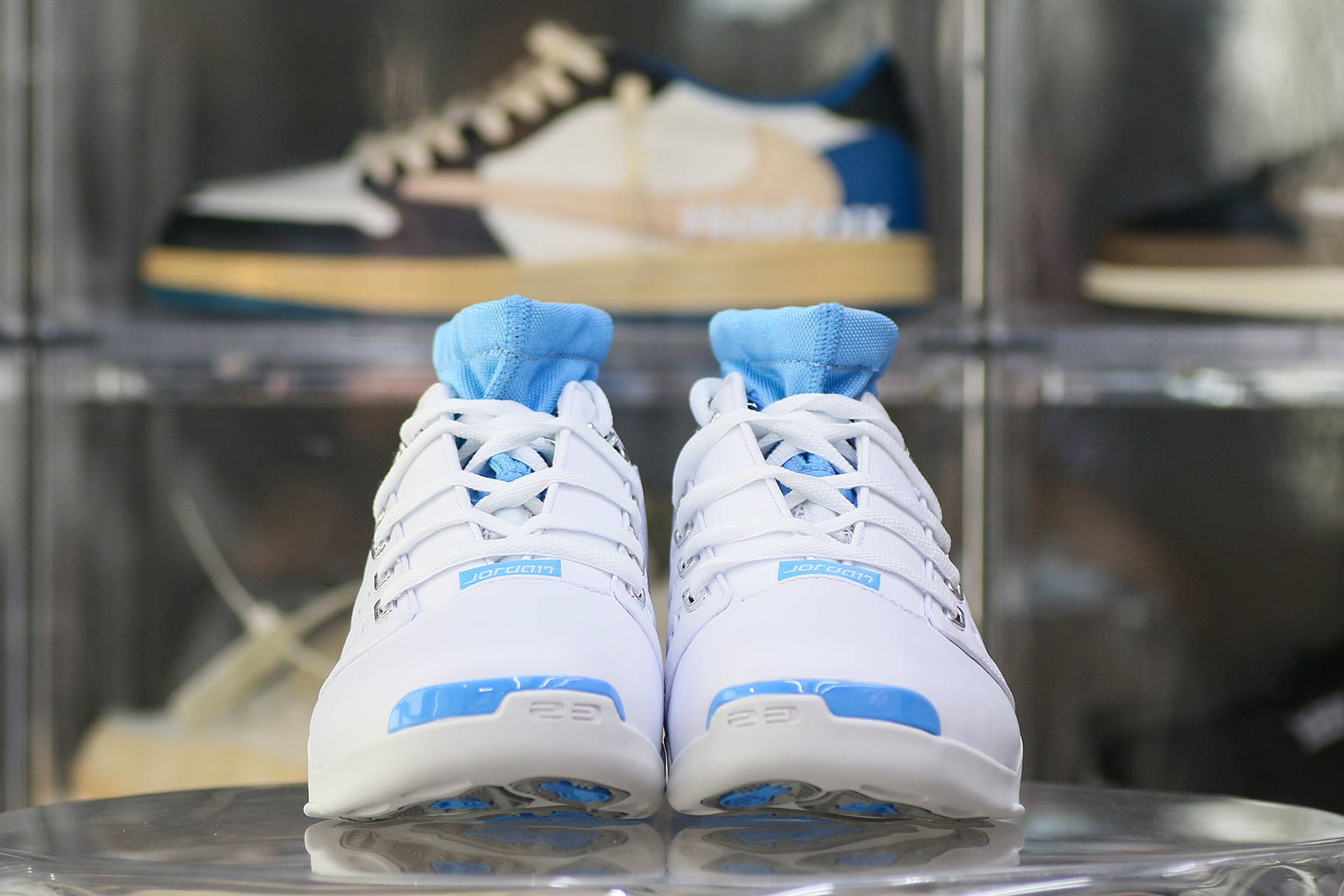 Jordan 17 Retro University Blue UNC 2024 (Regular box)