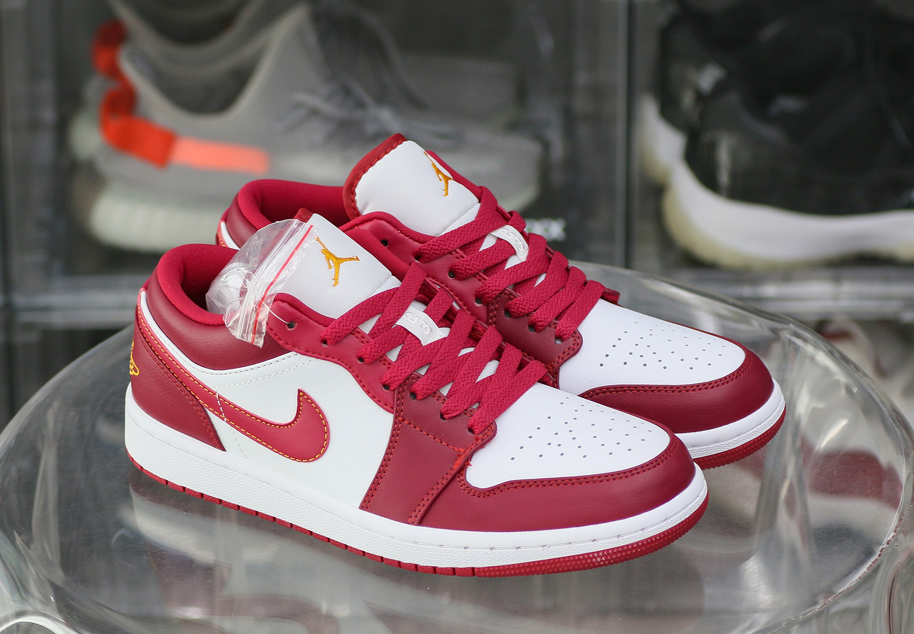 Jordan 1 Low Cardinal Red