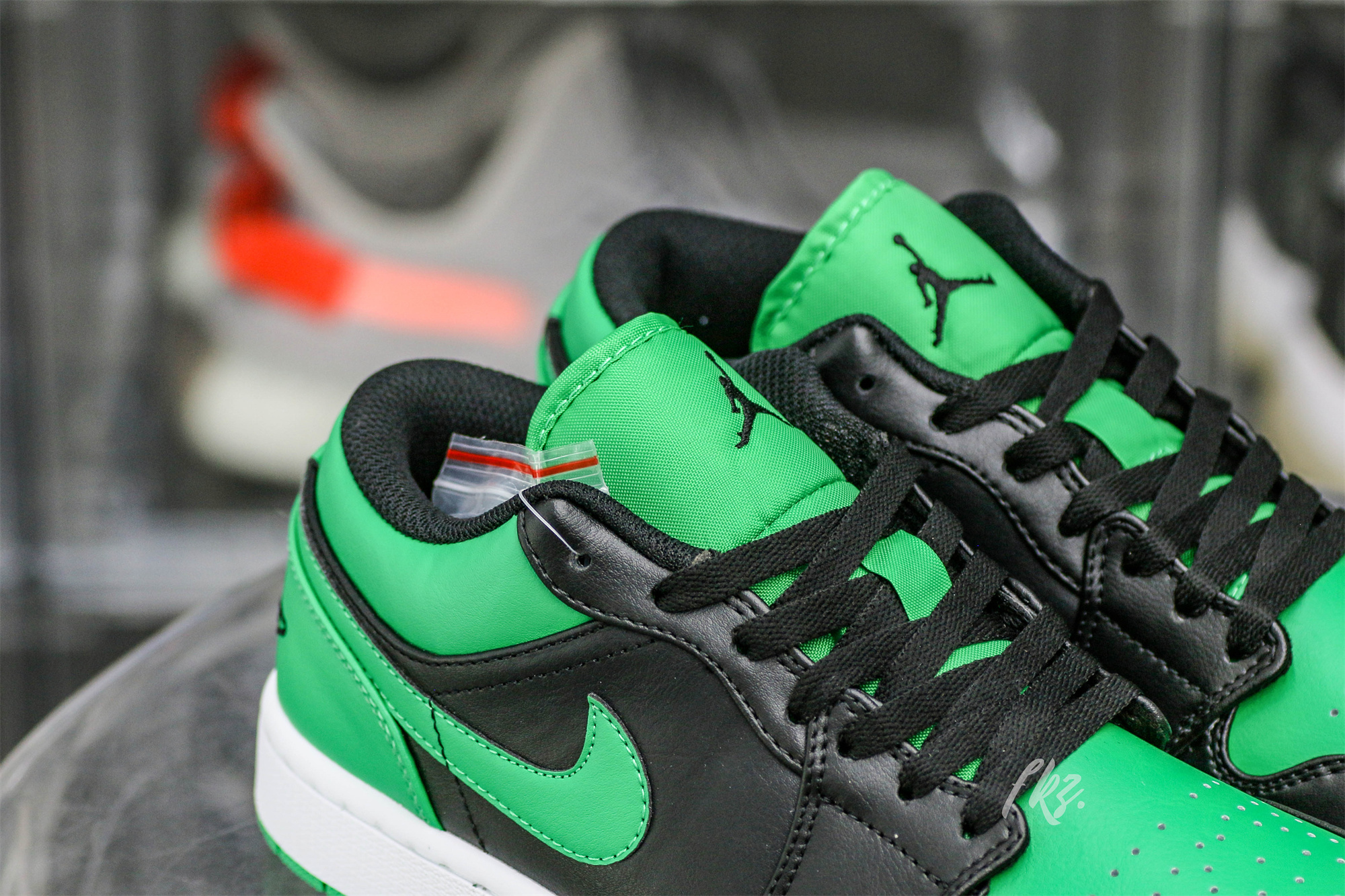 Jordan 1 Low Black Lucky Green
