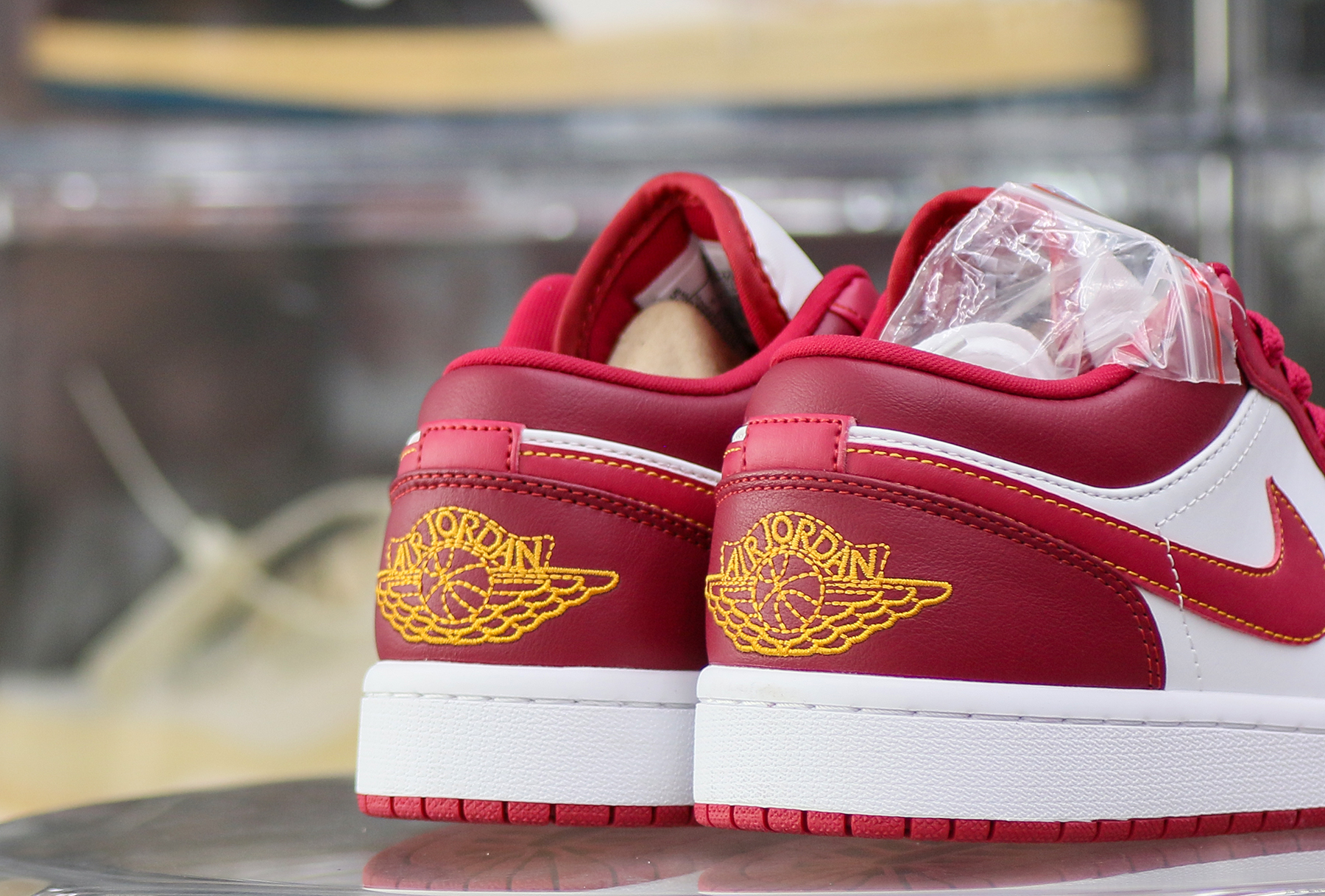 Jordan 1 Low Cardinal Red
