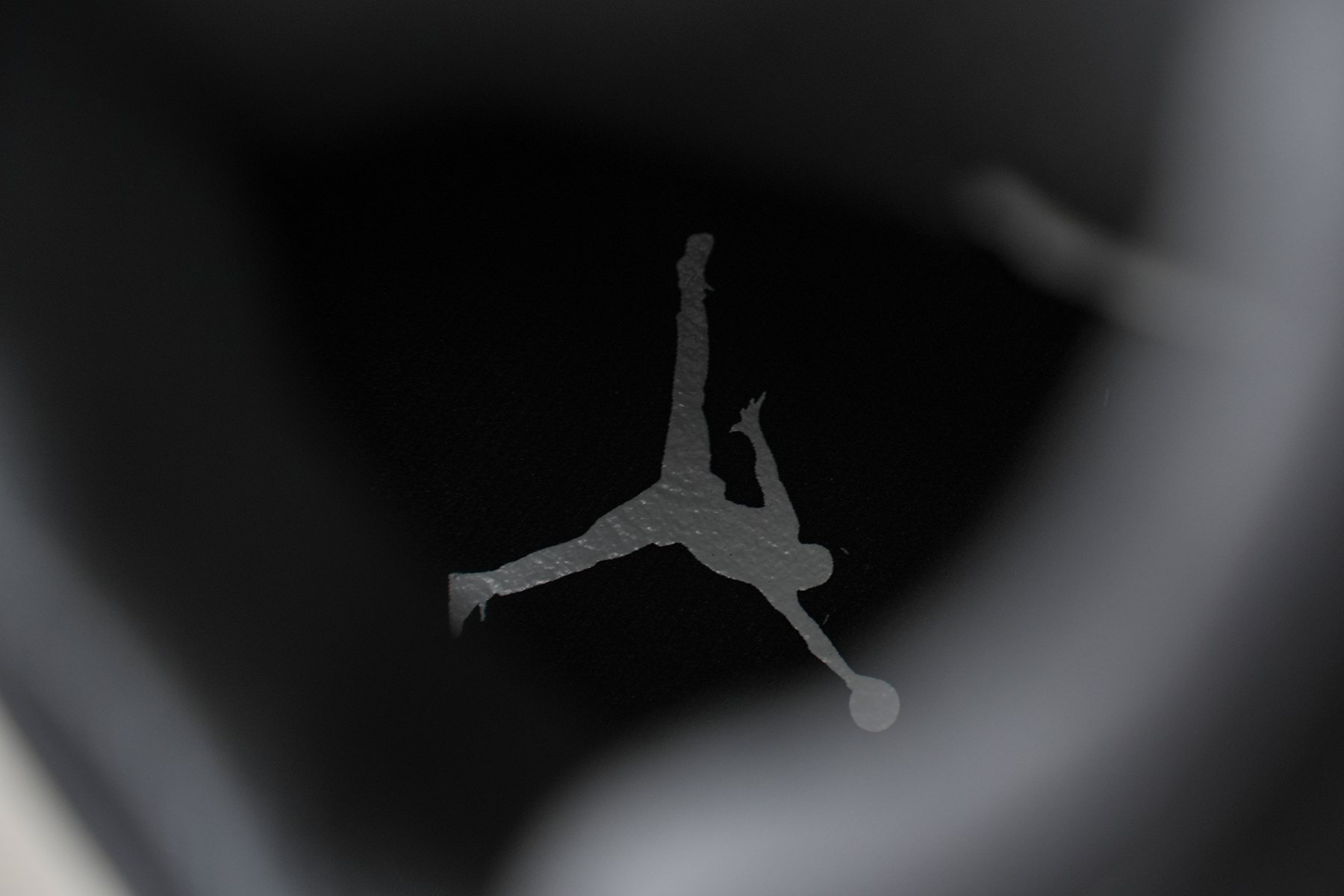 Air Jordan 4 “White Thunder” 2024 （LN5 A1 batch)