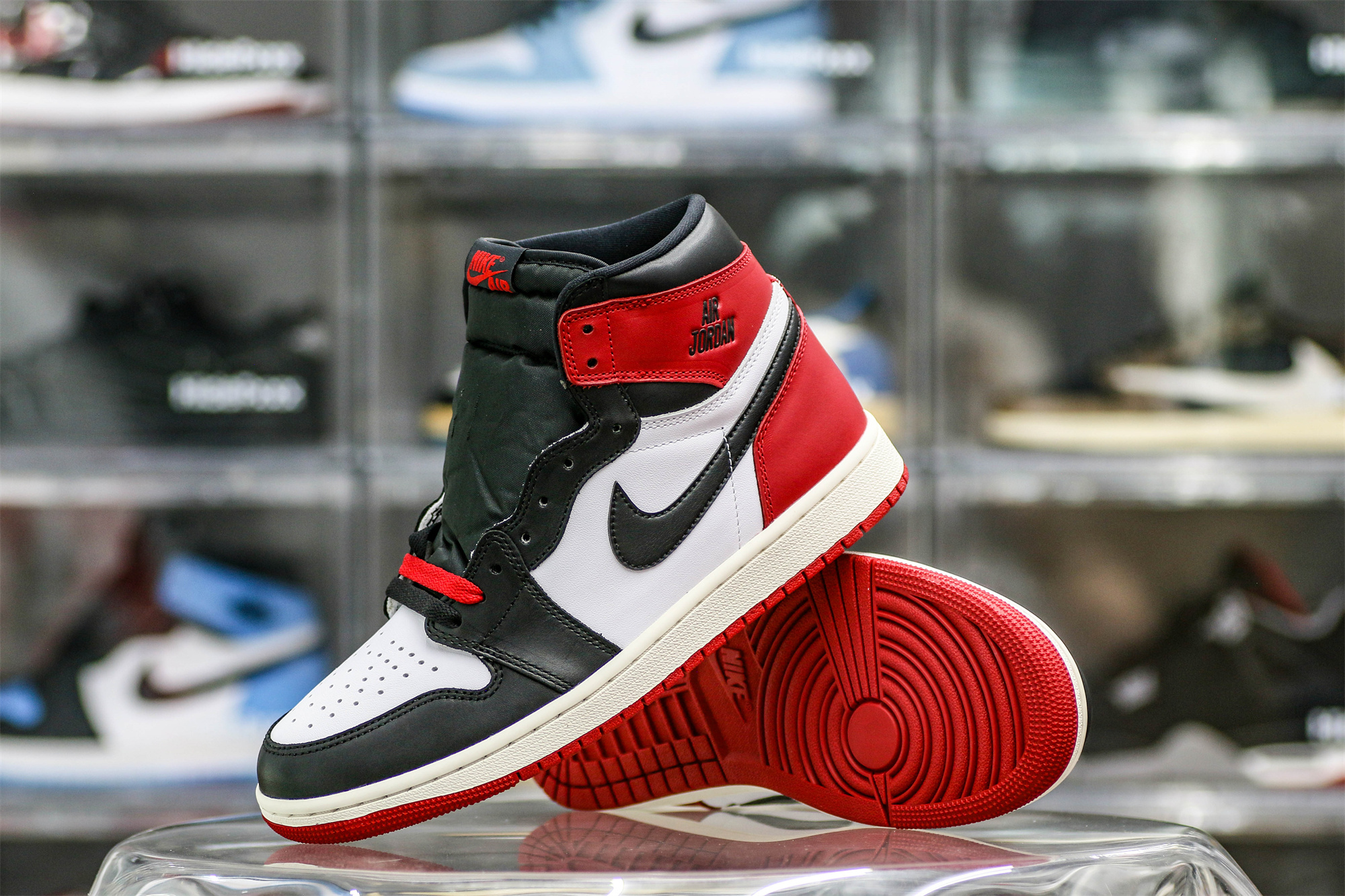 Air Jordan 1 Retro High OG Black Toe Reimagined (Ln5 A1)