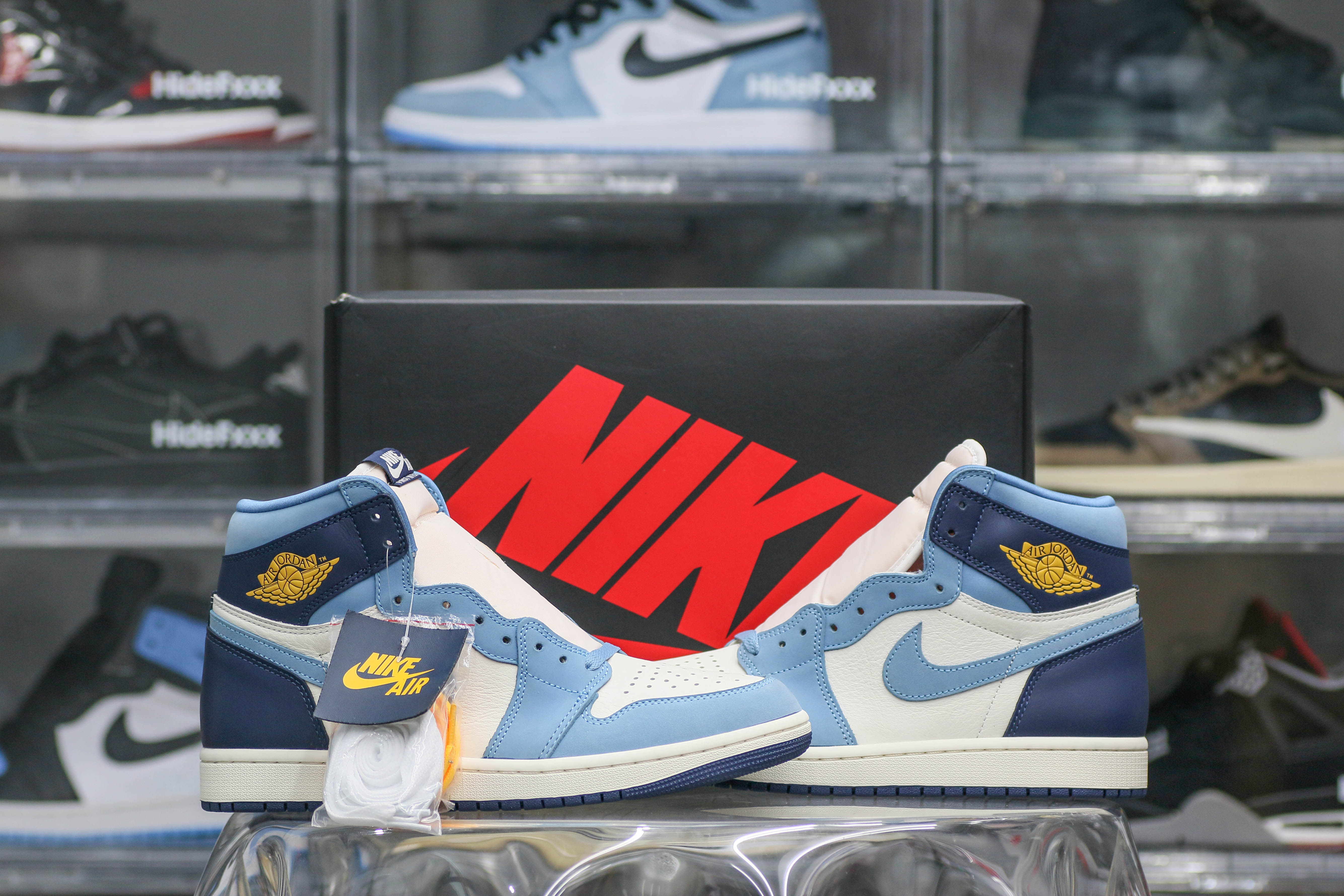 Air Jordan 1 High OG First in Flight WNMS