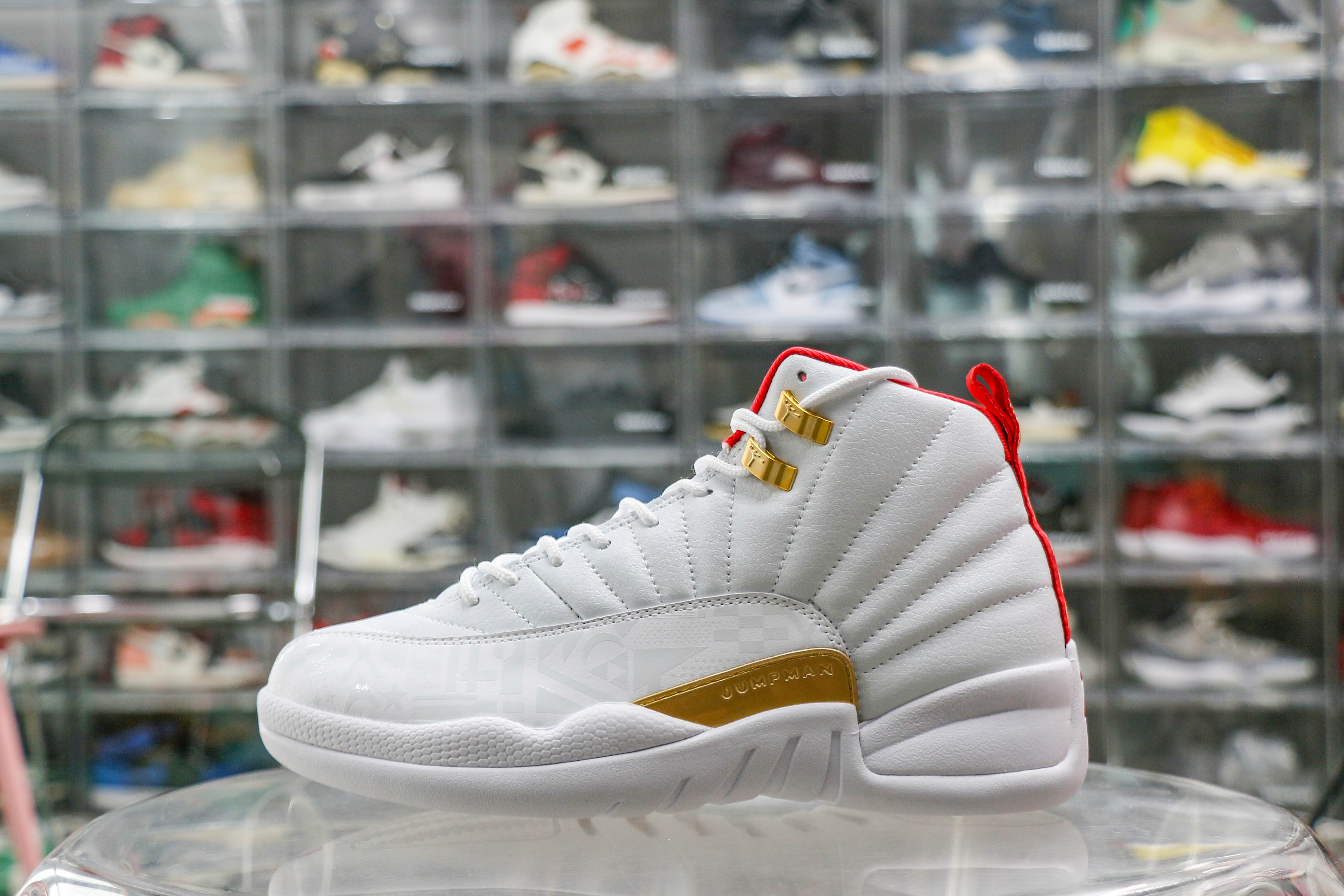 Jordan 12 Retro FIBA （2019）