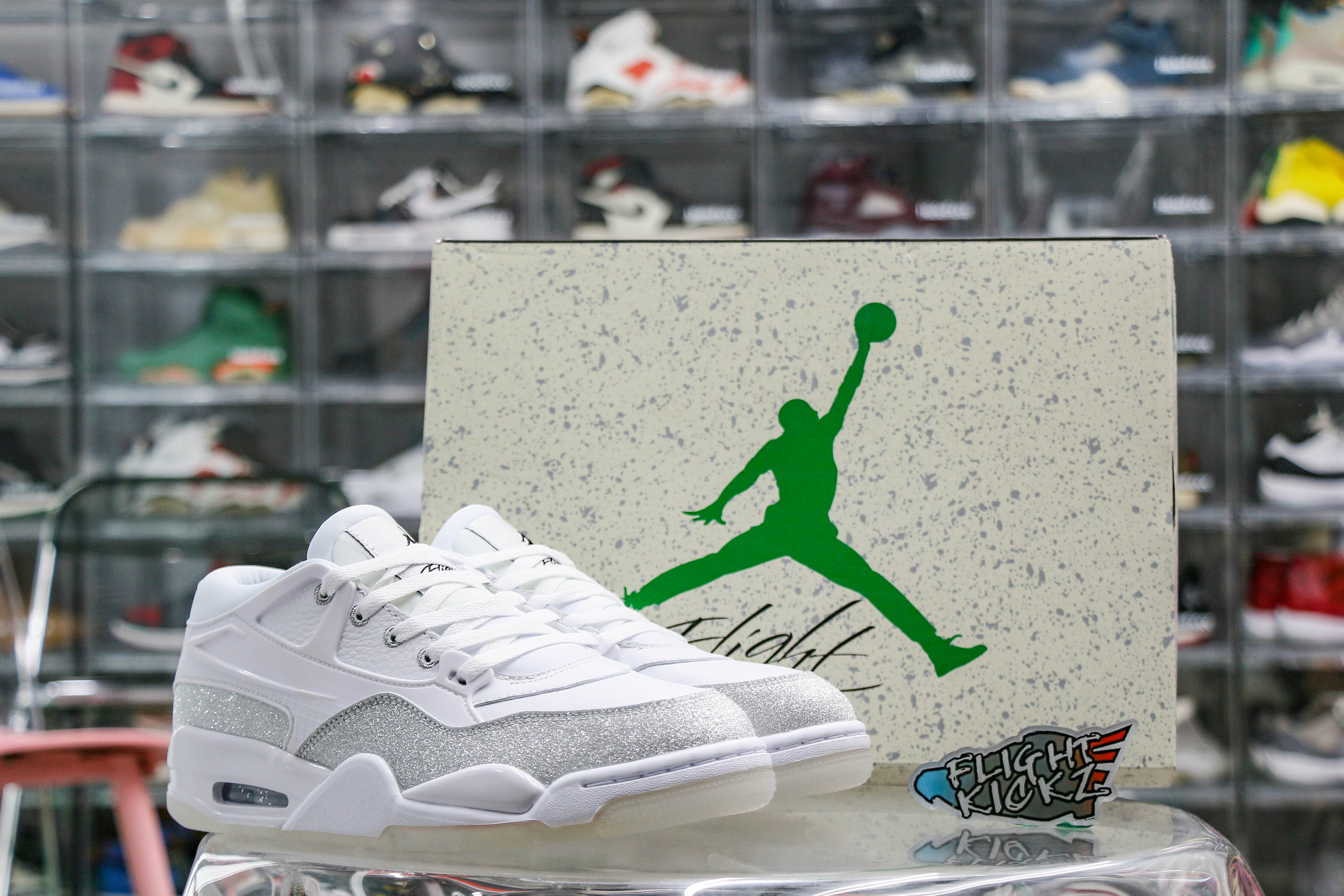 Jordan 4 RM metallic silver