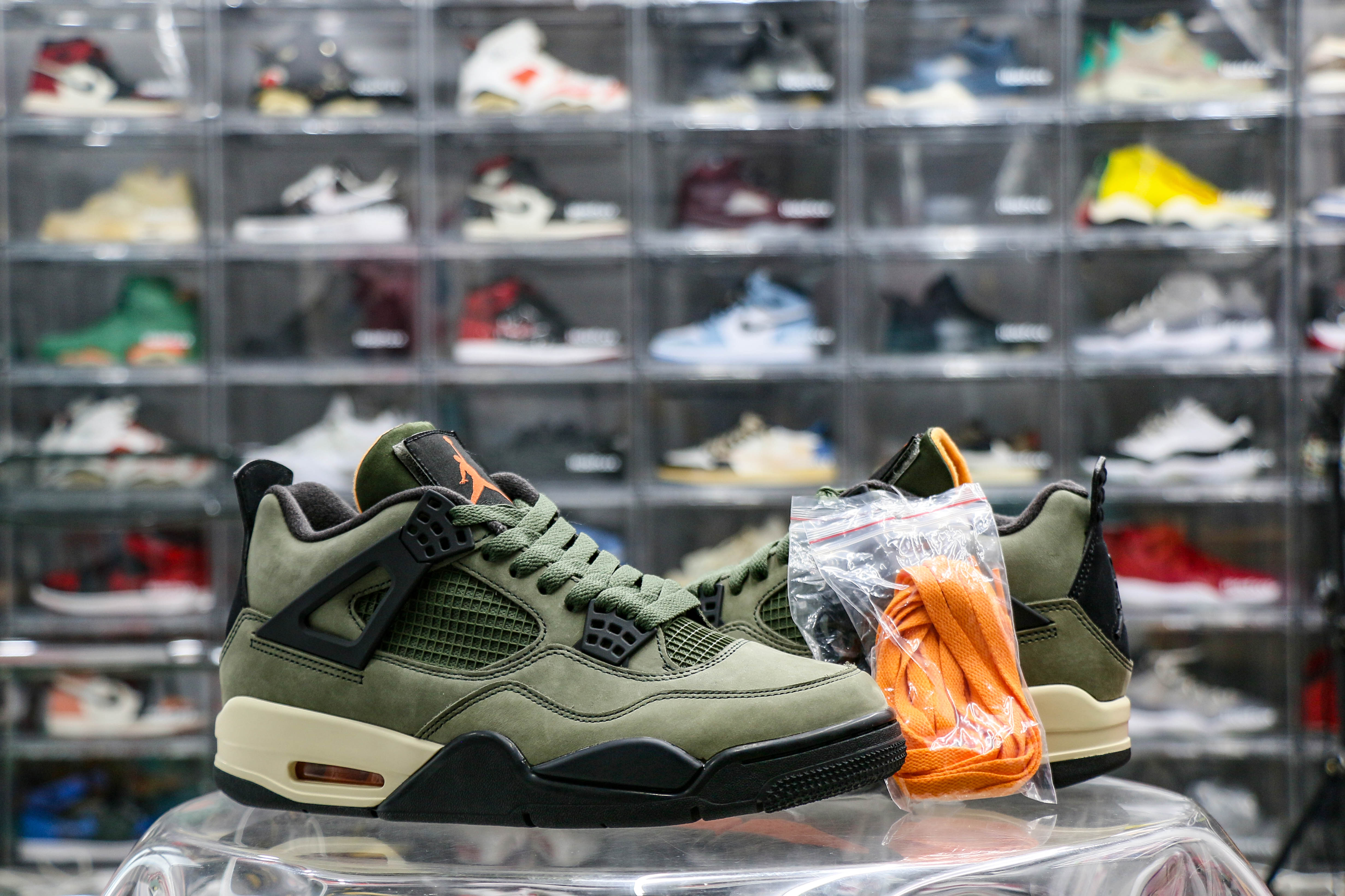 Air Jordan 4 Retro ‘Undefeated’ 2005