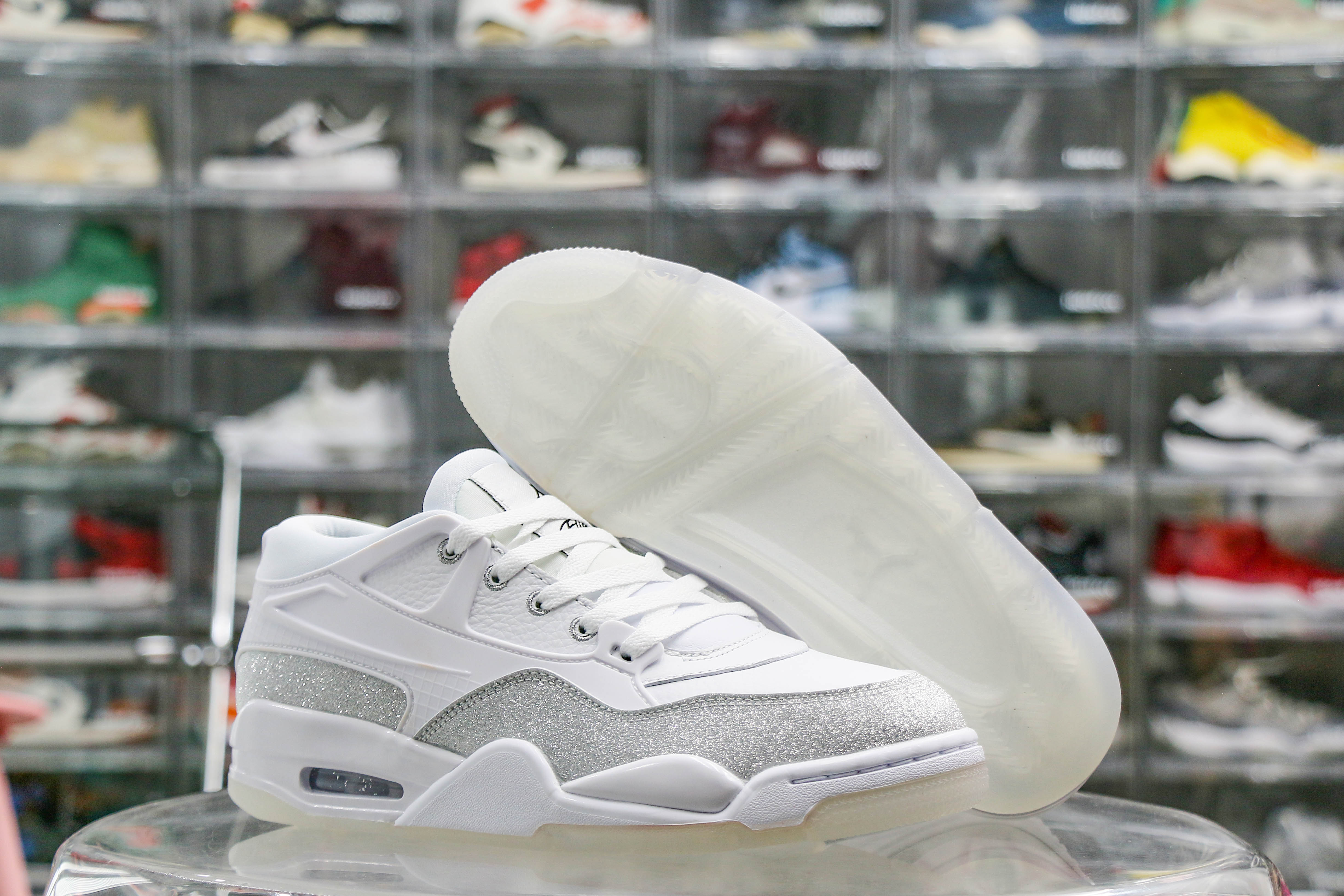 Jordan 4 RM metallic silver