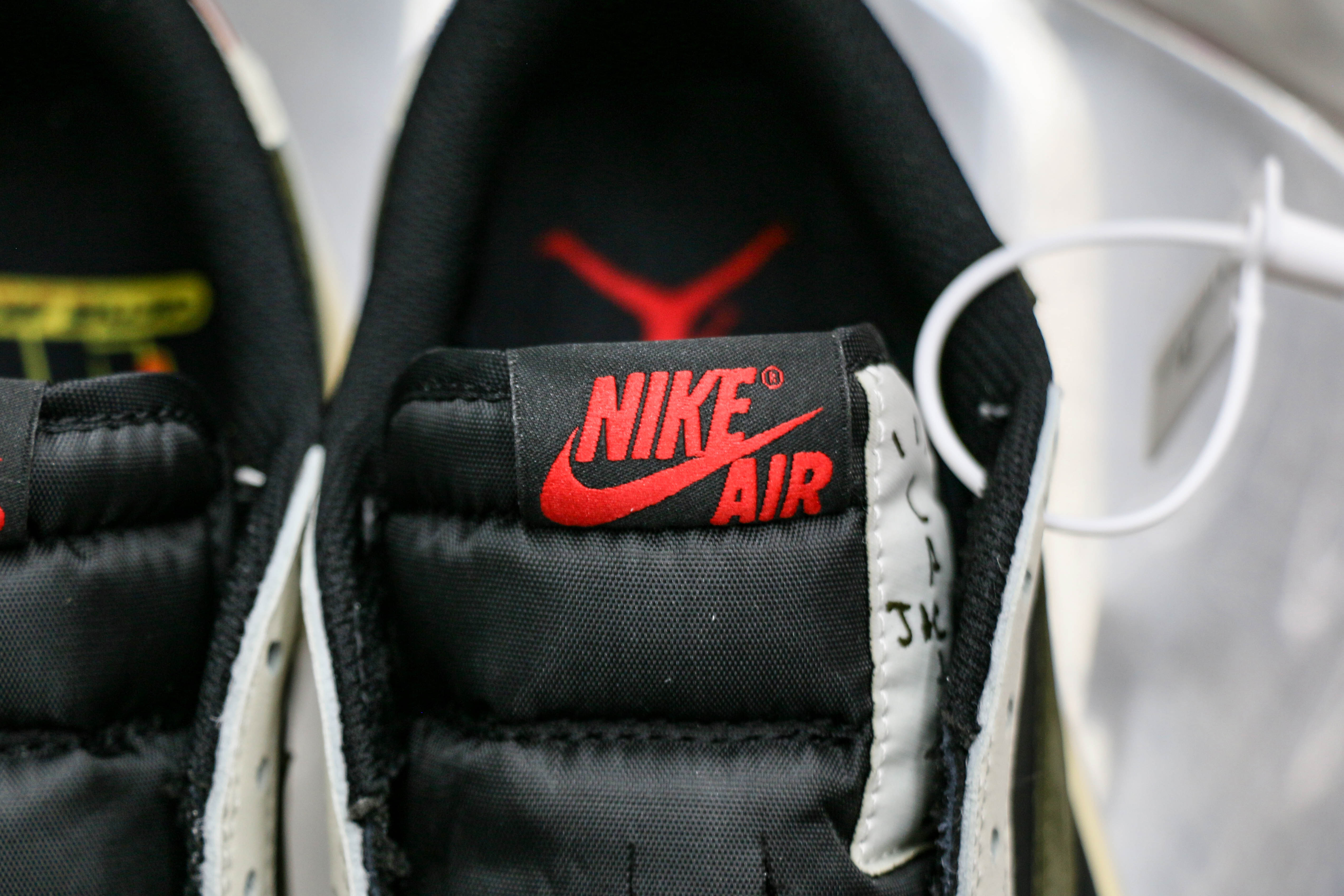 Travis Scott x Air Jordan 1 Low OG SP Olive(A2 Batch)