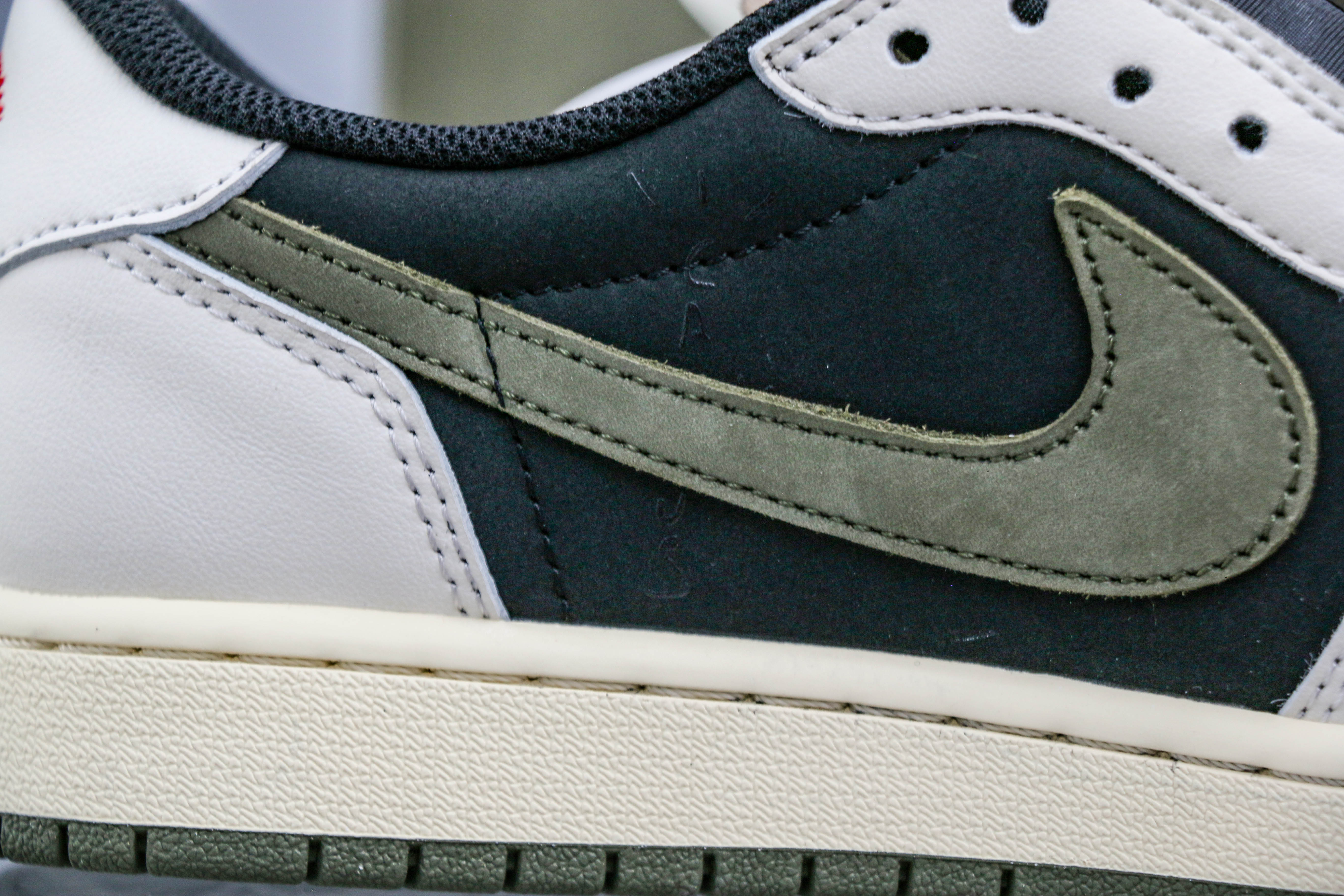 Travis Scott x Air Jordan 1 Low OG SP Olive(A2 Batch)