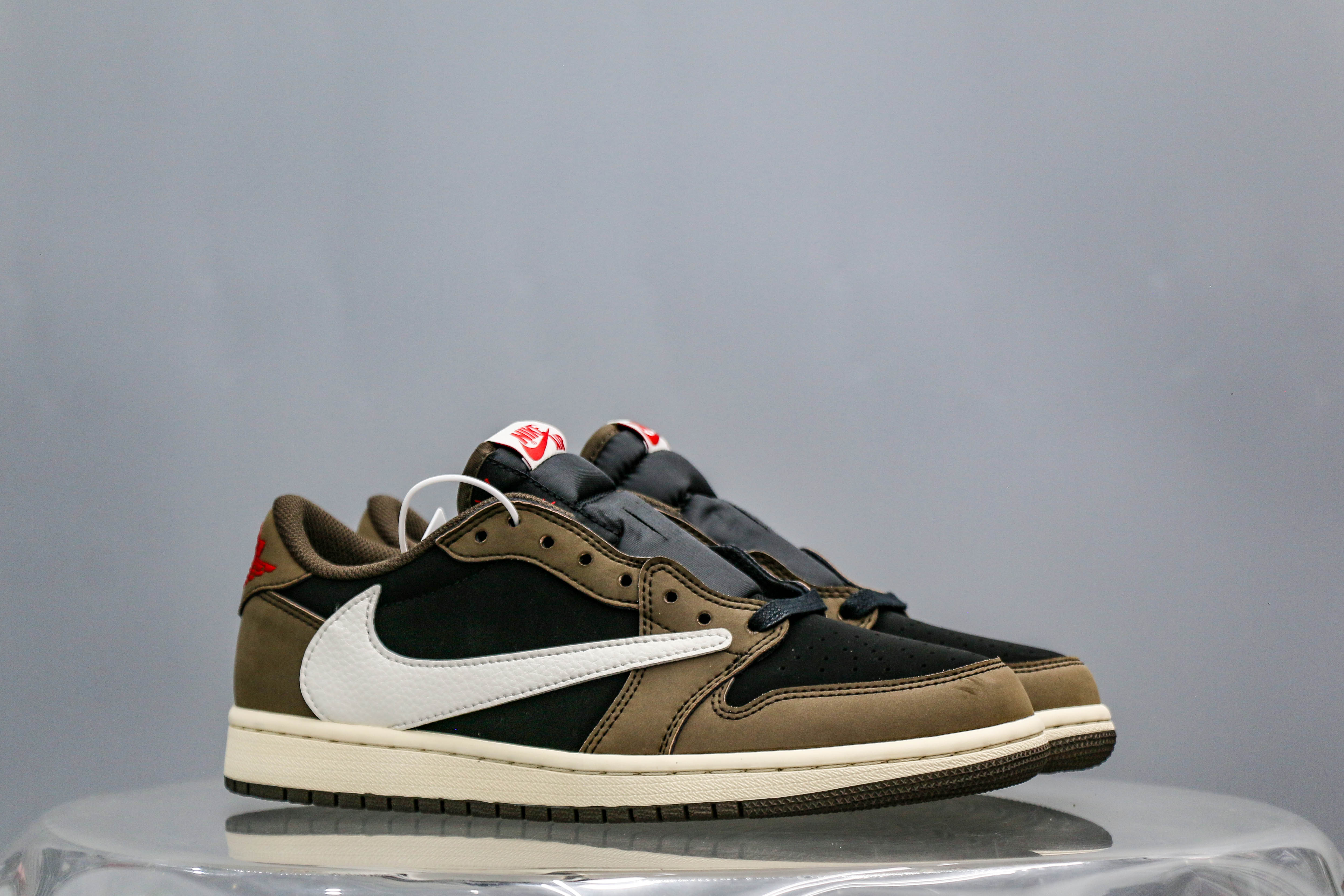 Travis Scott X Air Jordan 1 Low ‘Cactus Jack’（A2 Batch)