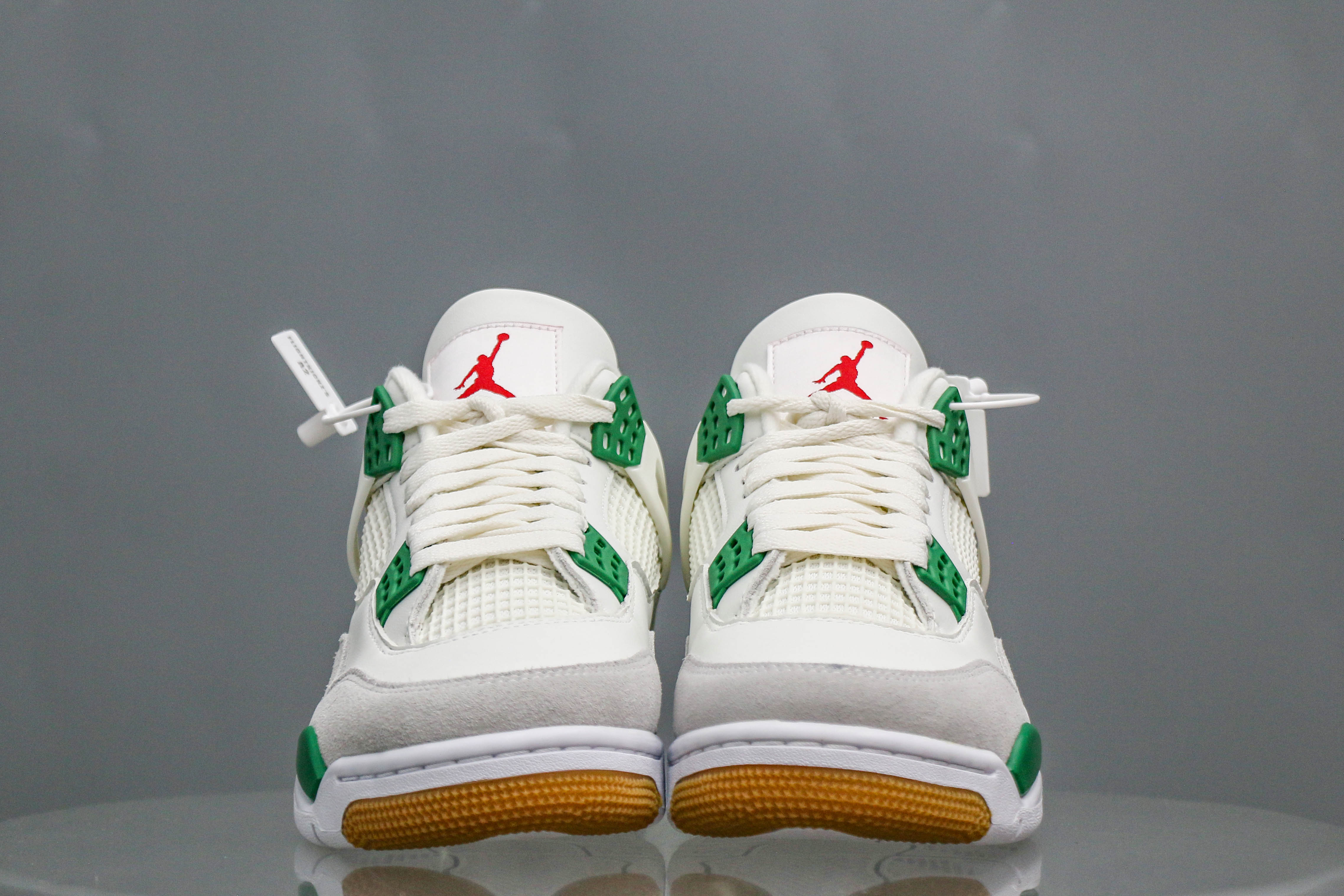 Air Jordan 4 Retro Pine Green 2023 (A2 Batch)