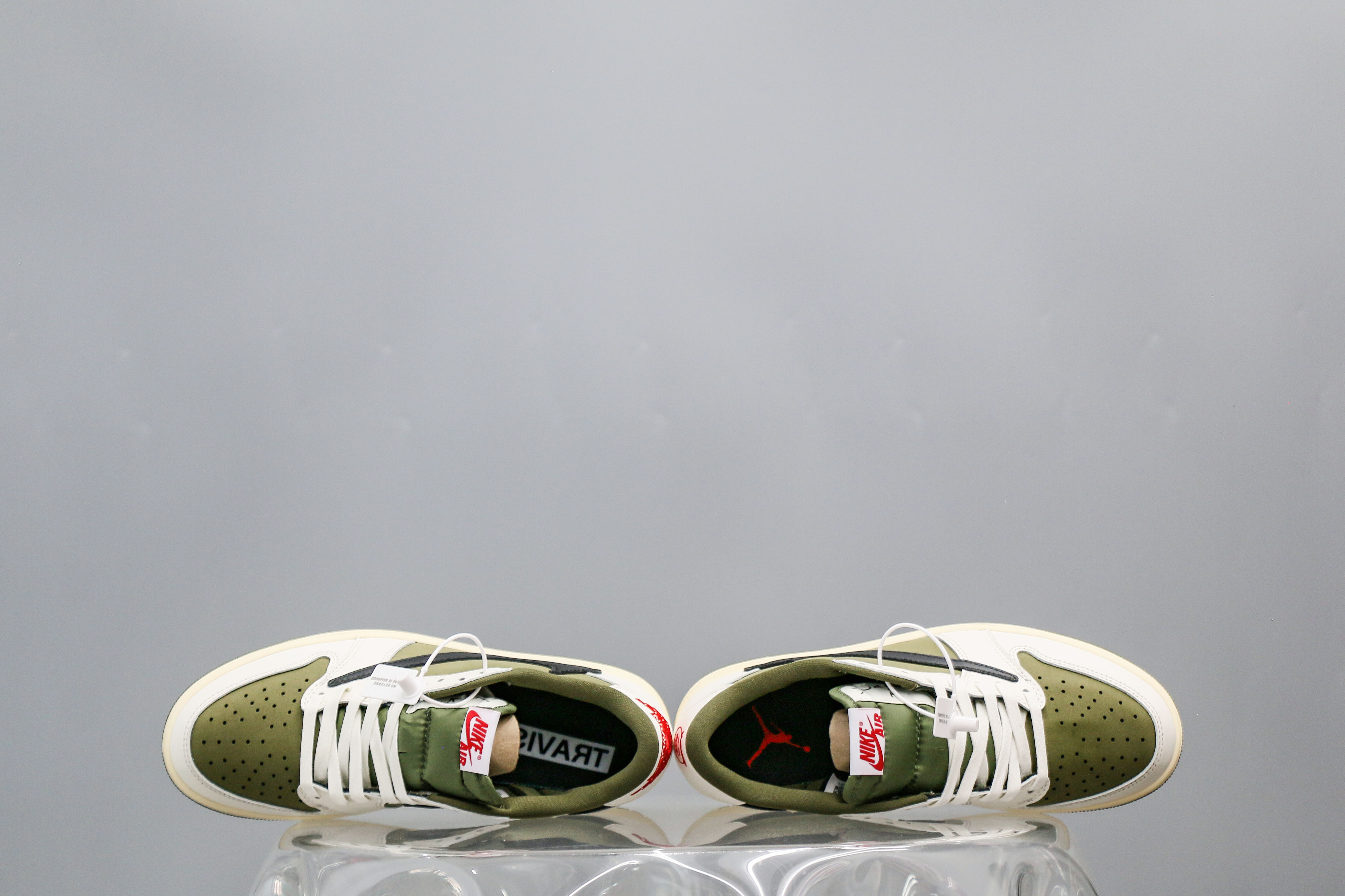 Travis Scott x Air Jordan 1 ‘ Medium Olive’ (A2 Batch)