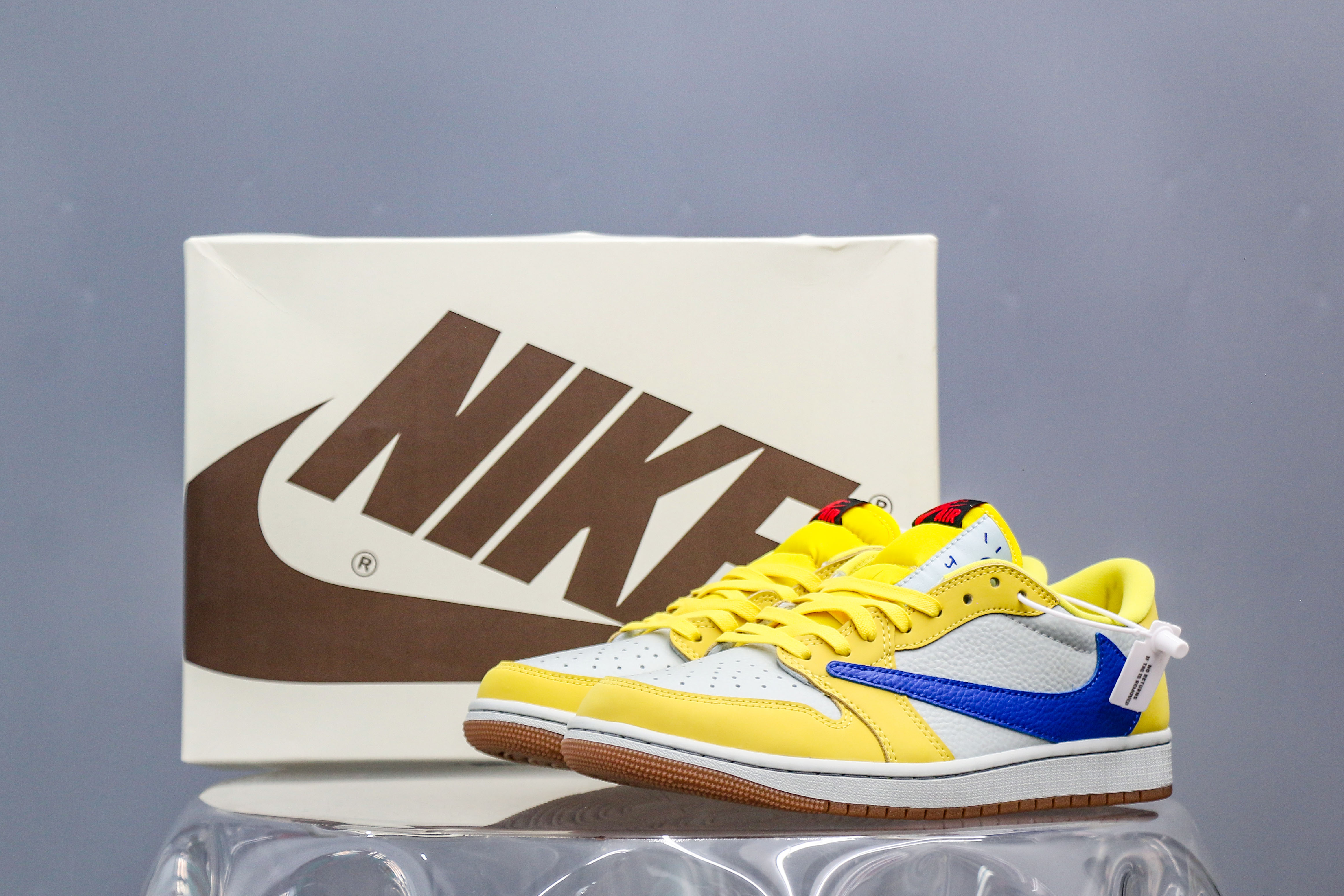 Travis Scott x Air Jordan 1 Retro Low OG SP “ElkinsCanary Yellow”（A2 Batch)