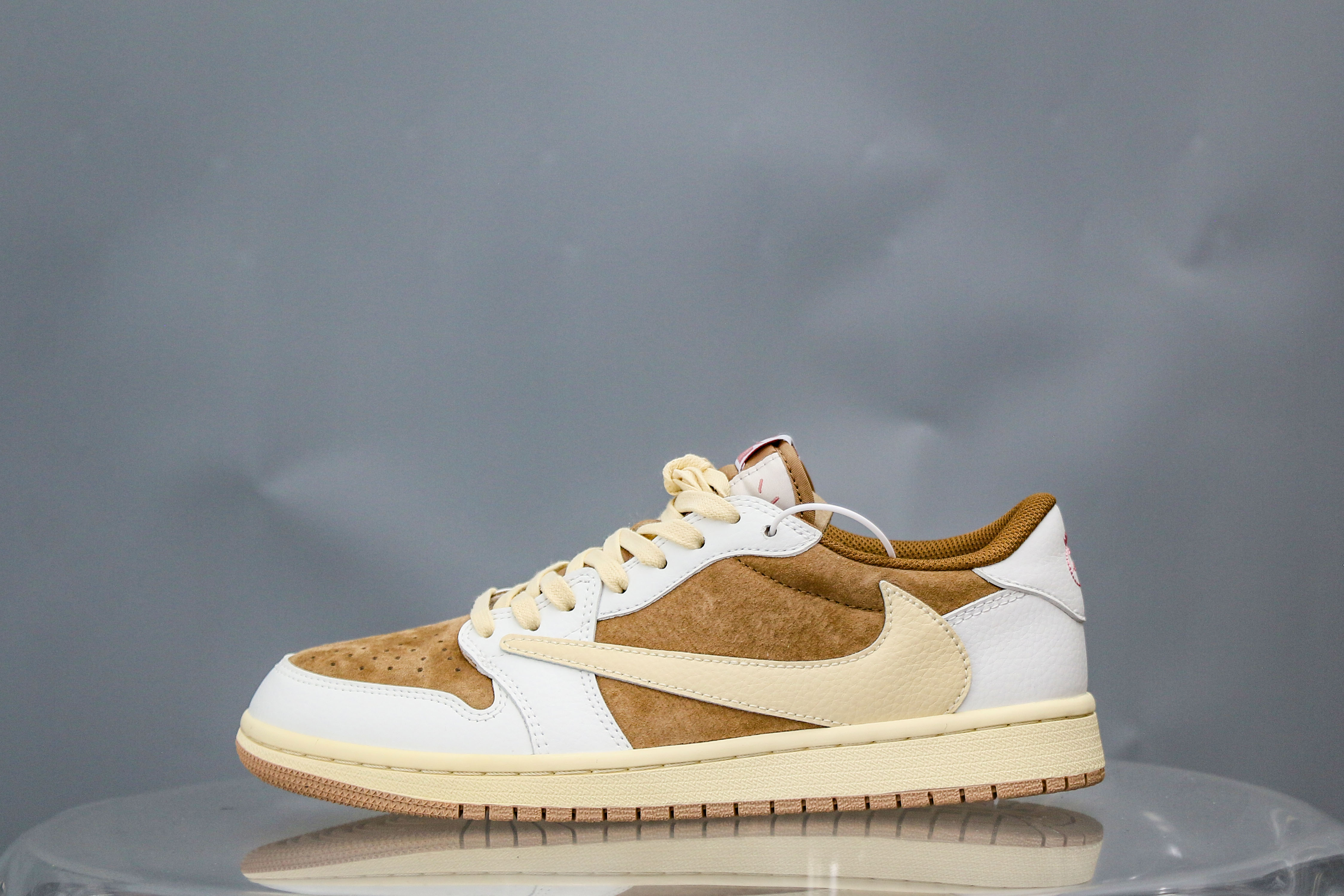Travis Scott X Air Jordan 1 Low OG Sail / Muslin（A2 Batch)
