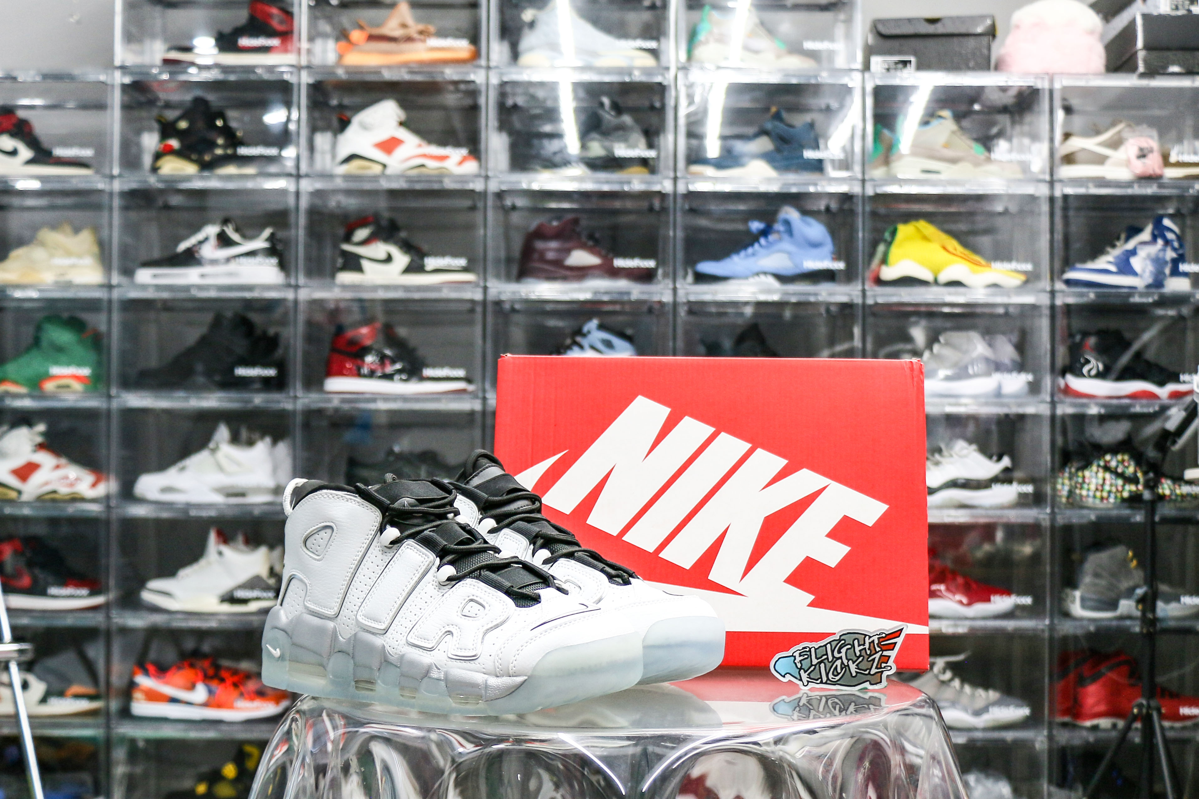 Nike Air More Uptempo SE White Chrome