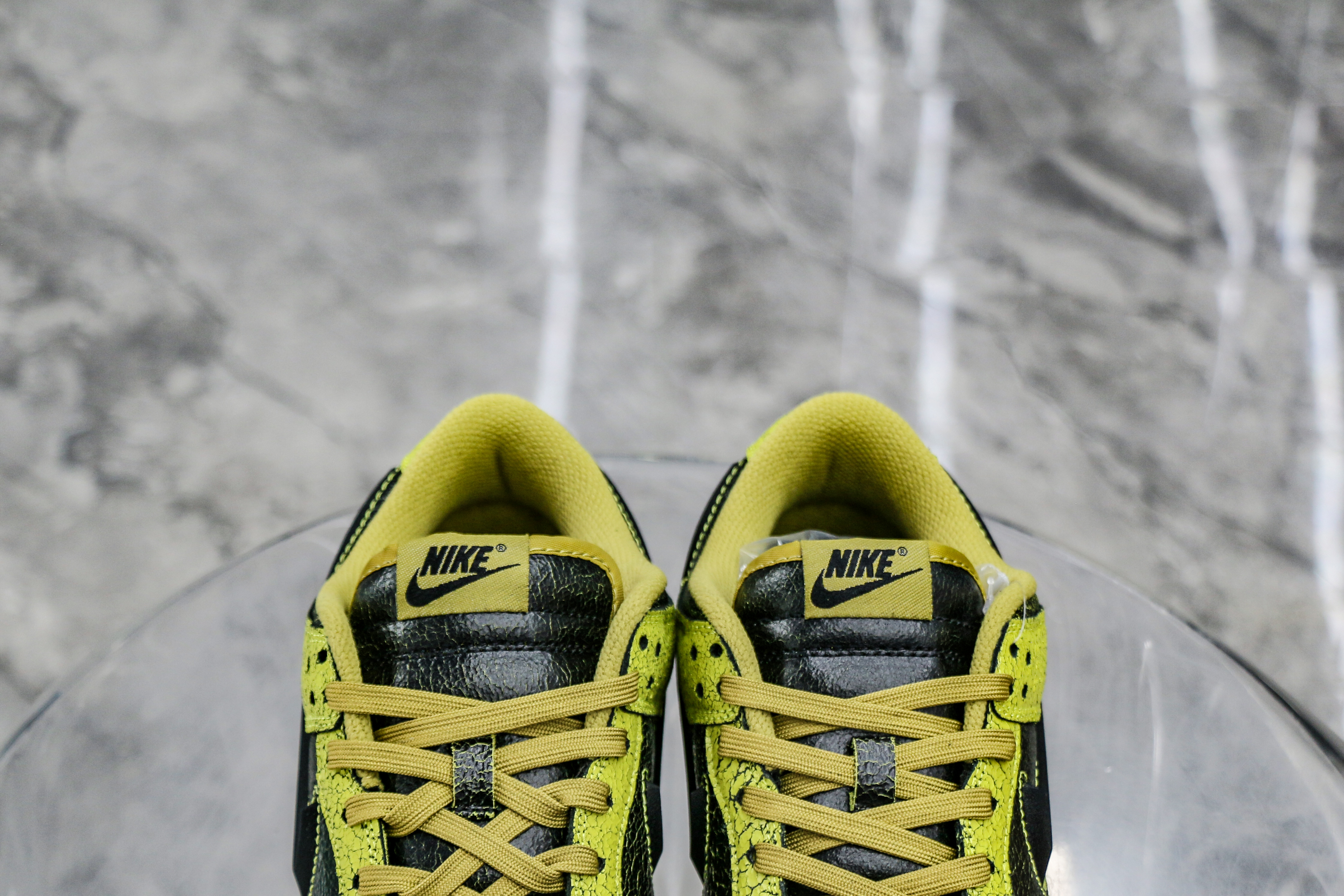 Nike Dunk Low QS Halloween Skull