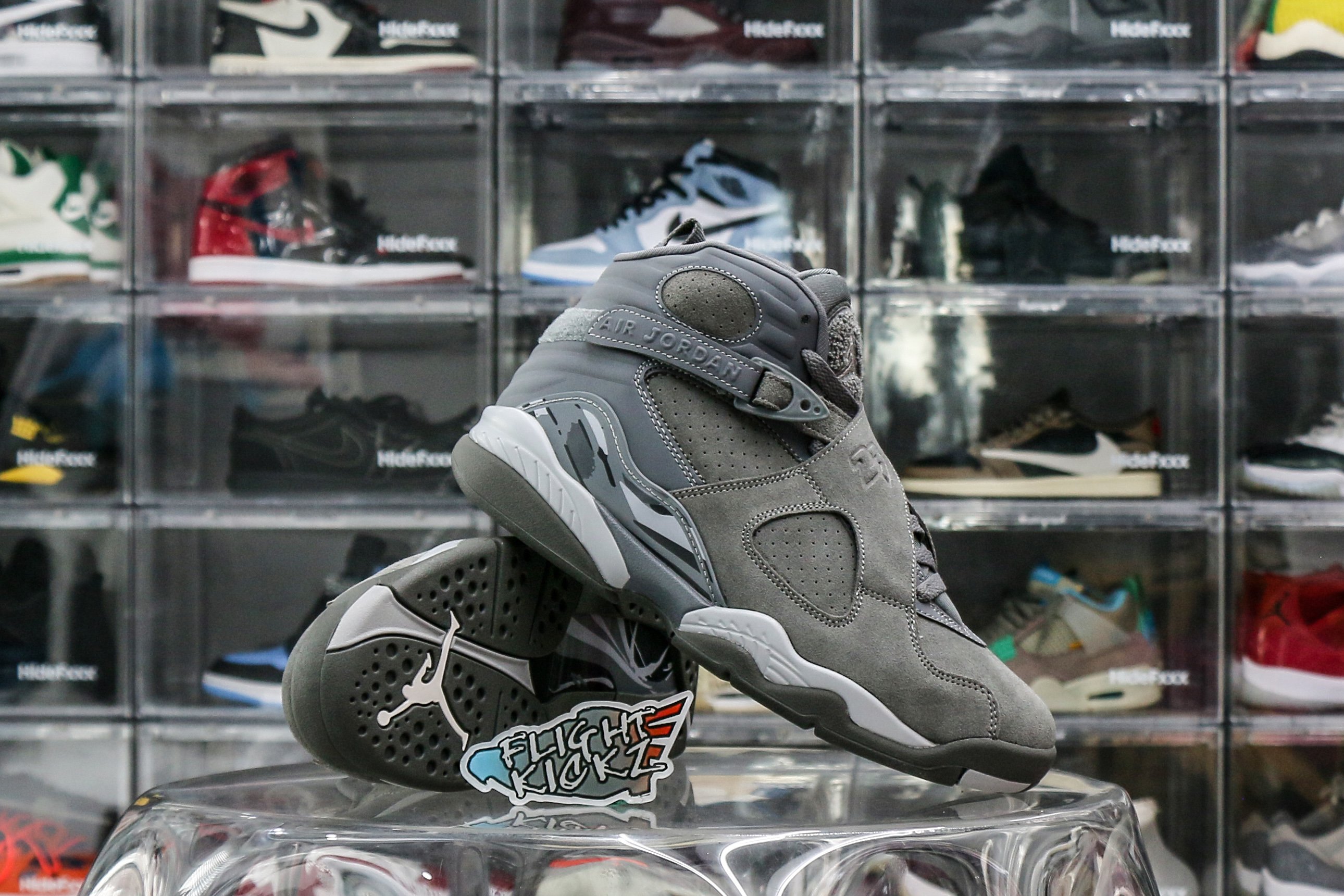 Jordan 8 Retro Cool Grey