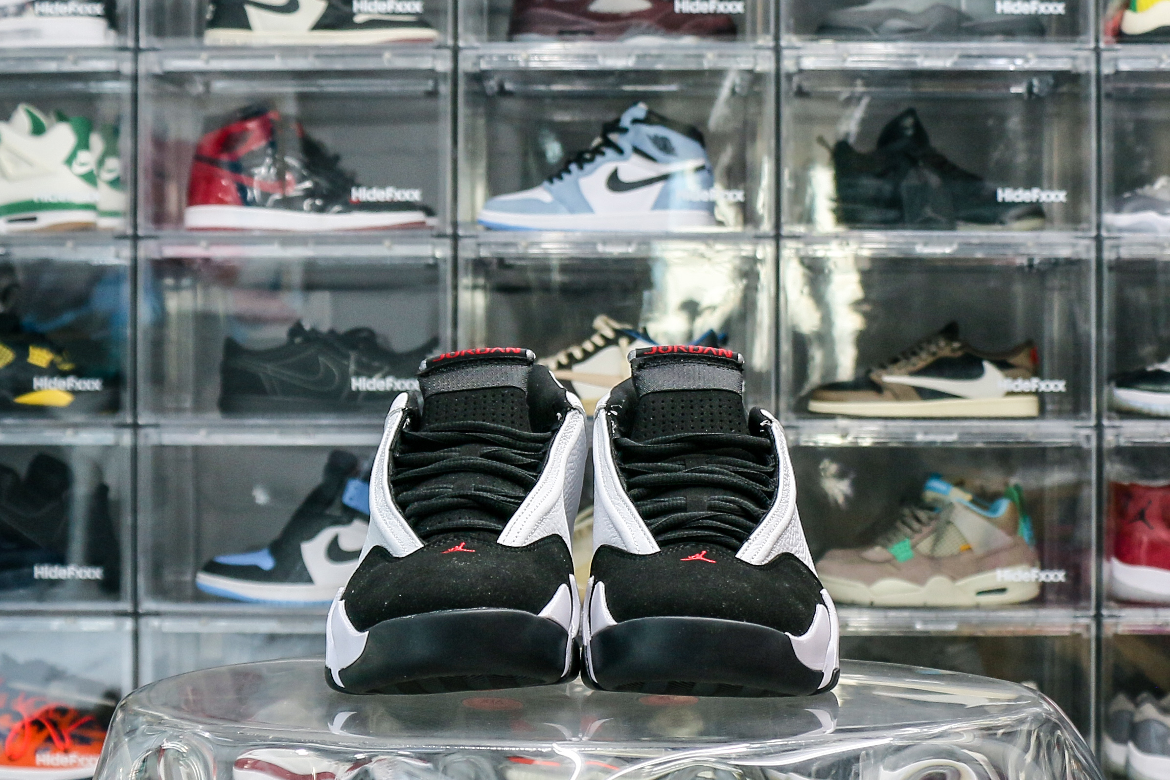 Air Jordan 14 Retro Black Toe (2024)