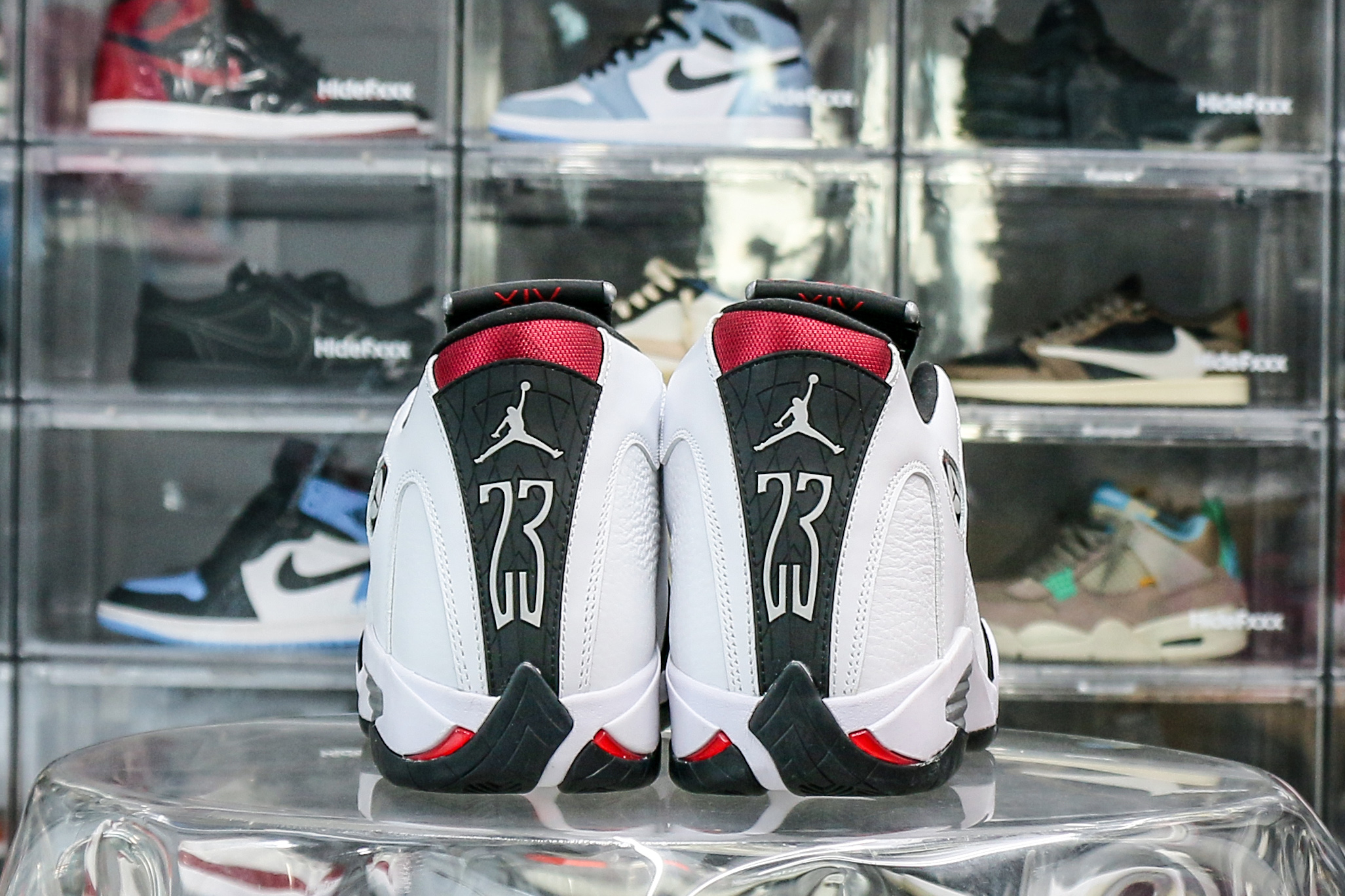Air Jordan 14 Retro Black Toe (2024)