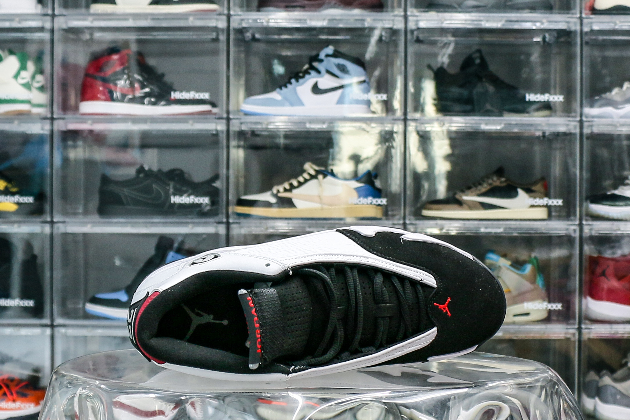 Air Jordan 14 Retro Black Toe (2024)