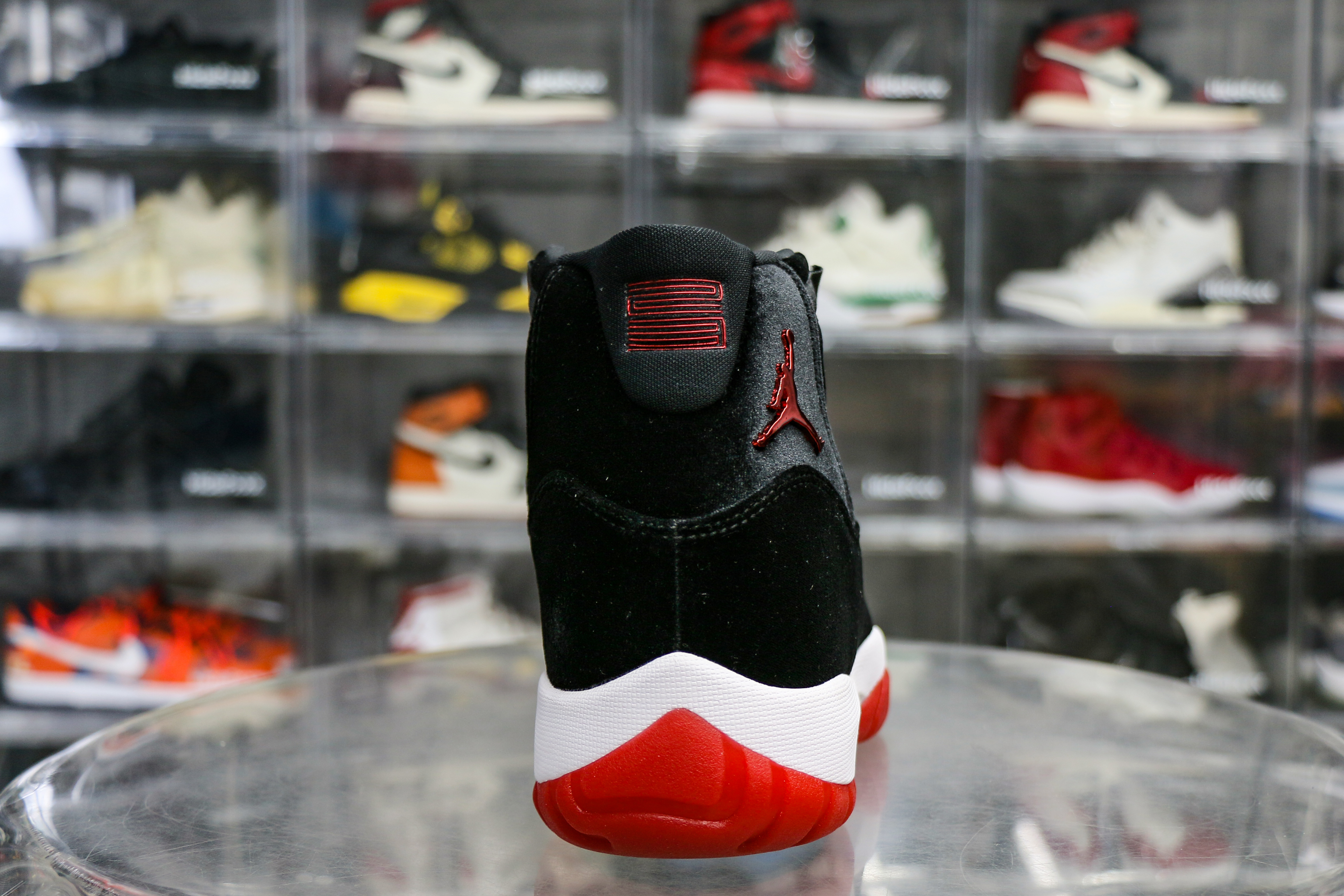 Wmns Jordan 11 Retro Bred Velvet (Ln5 A1)