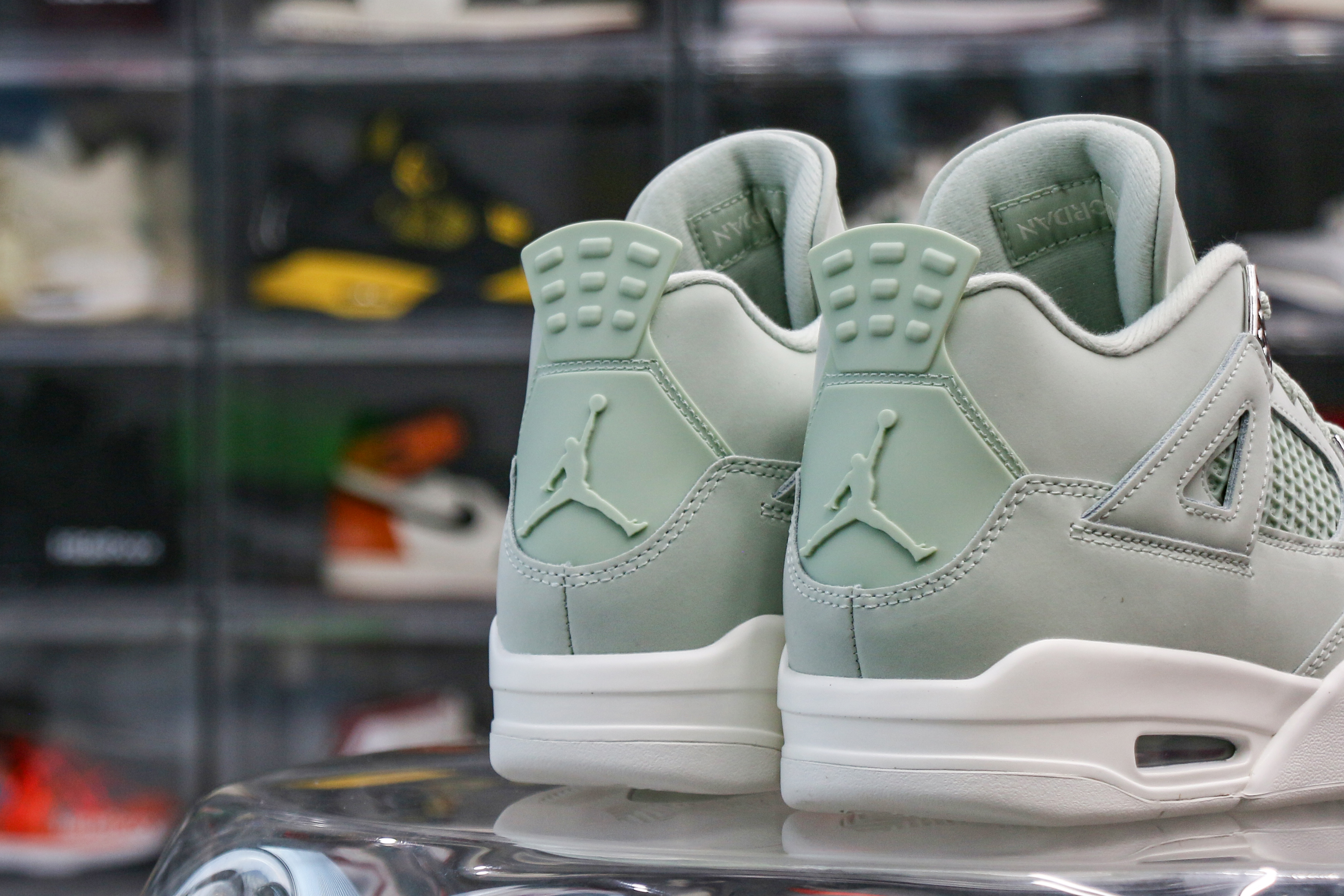Jordan 4 Retro Seafoam Sail (Ln5 A1)