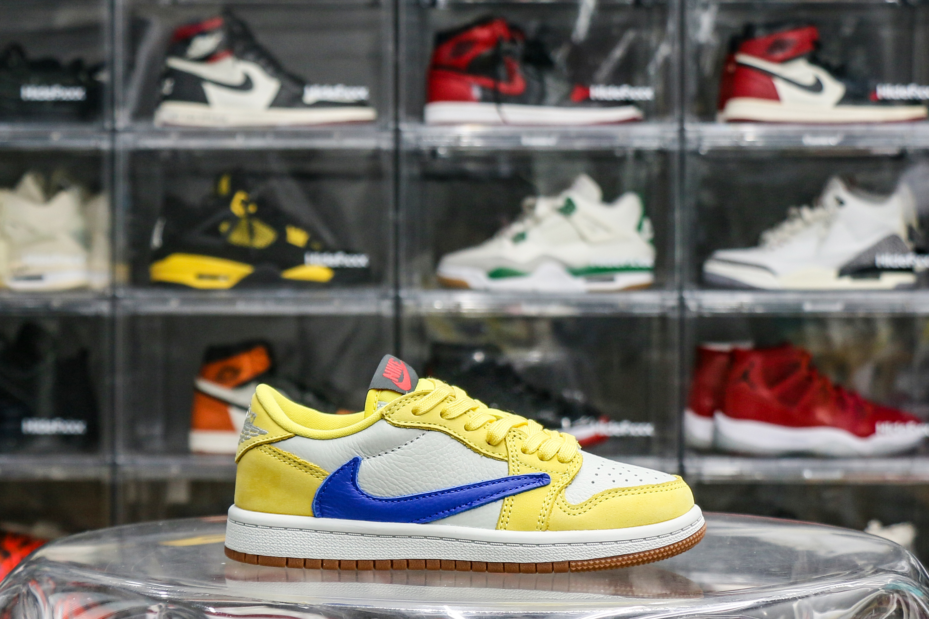 Travis Scott x Air Jordan 1 Retro Low OG SP “ElkinsCanary Yellow” Kid (LN5 A1)