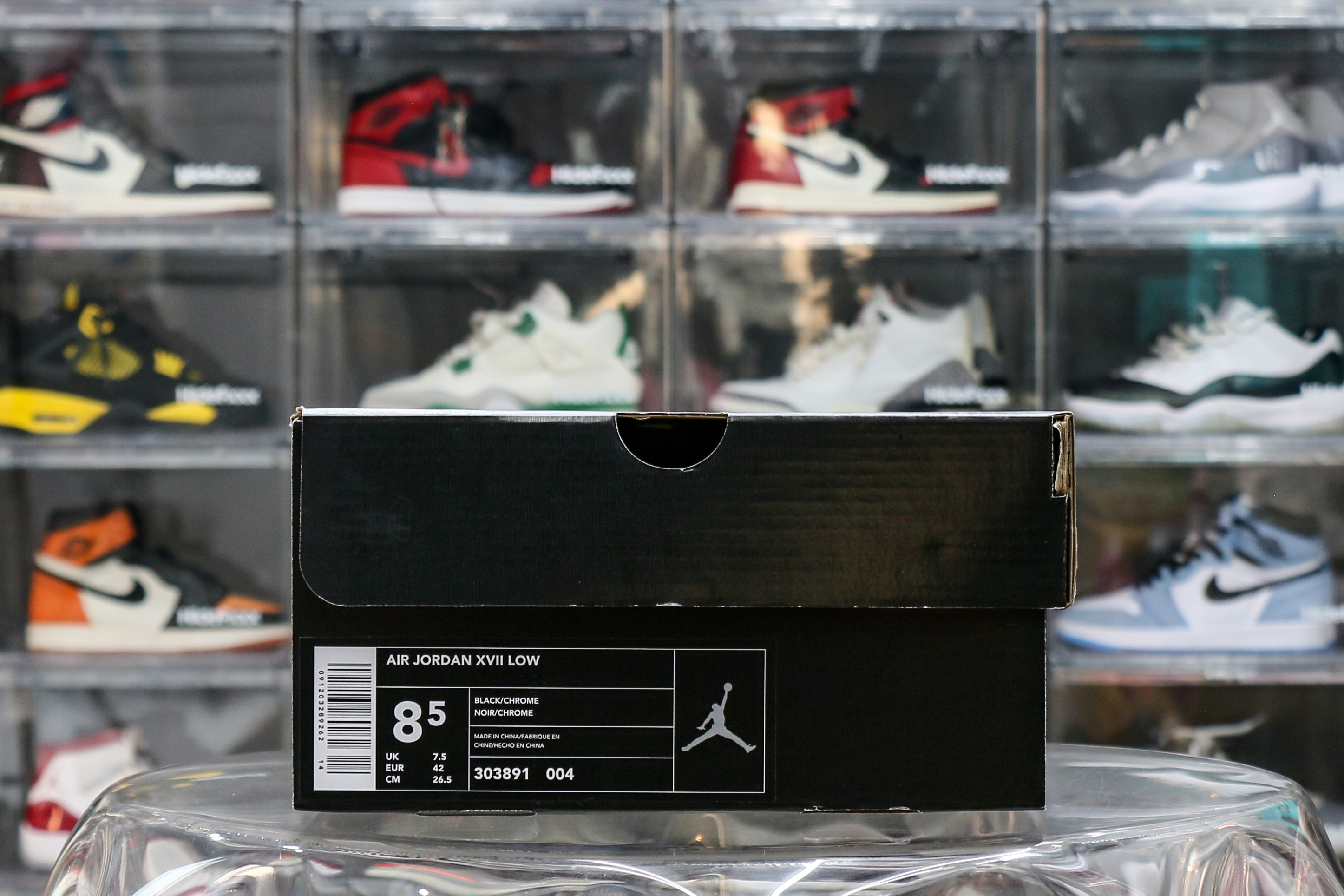 Jordan 17 OG Low Black Chrome (Regular box)