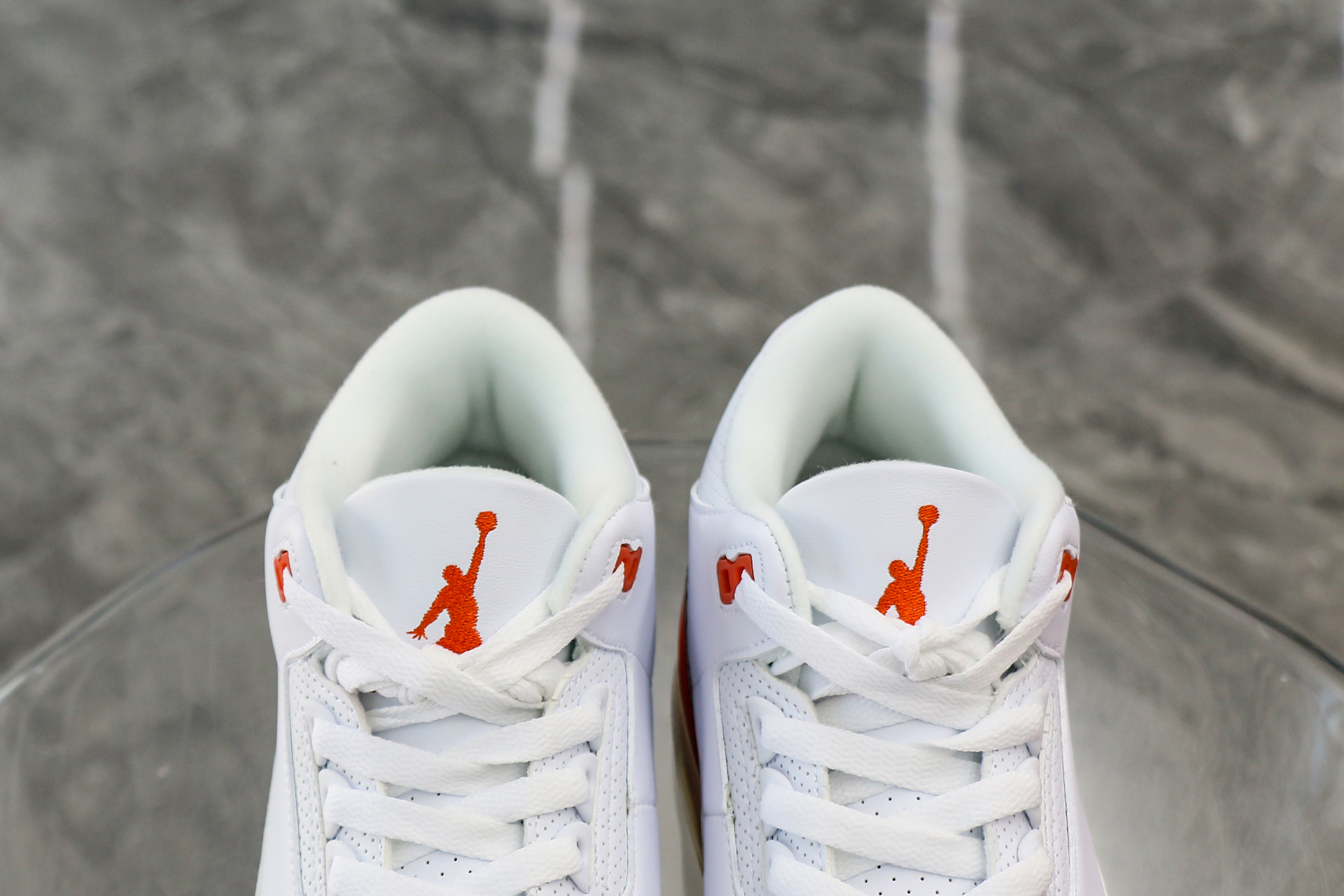 Air Jordan 3 Retro Georgia Peach 2024