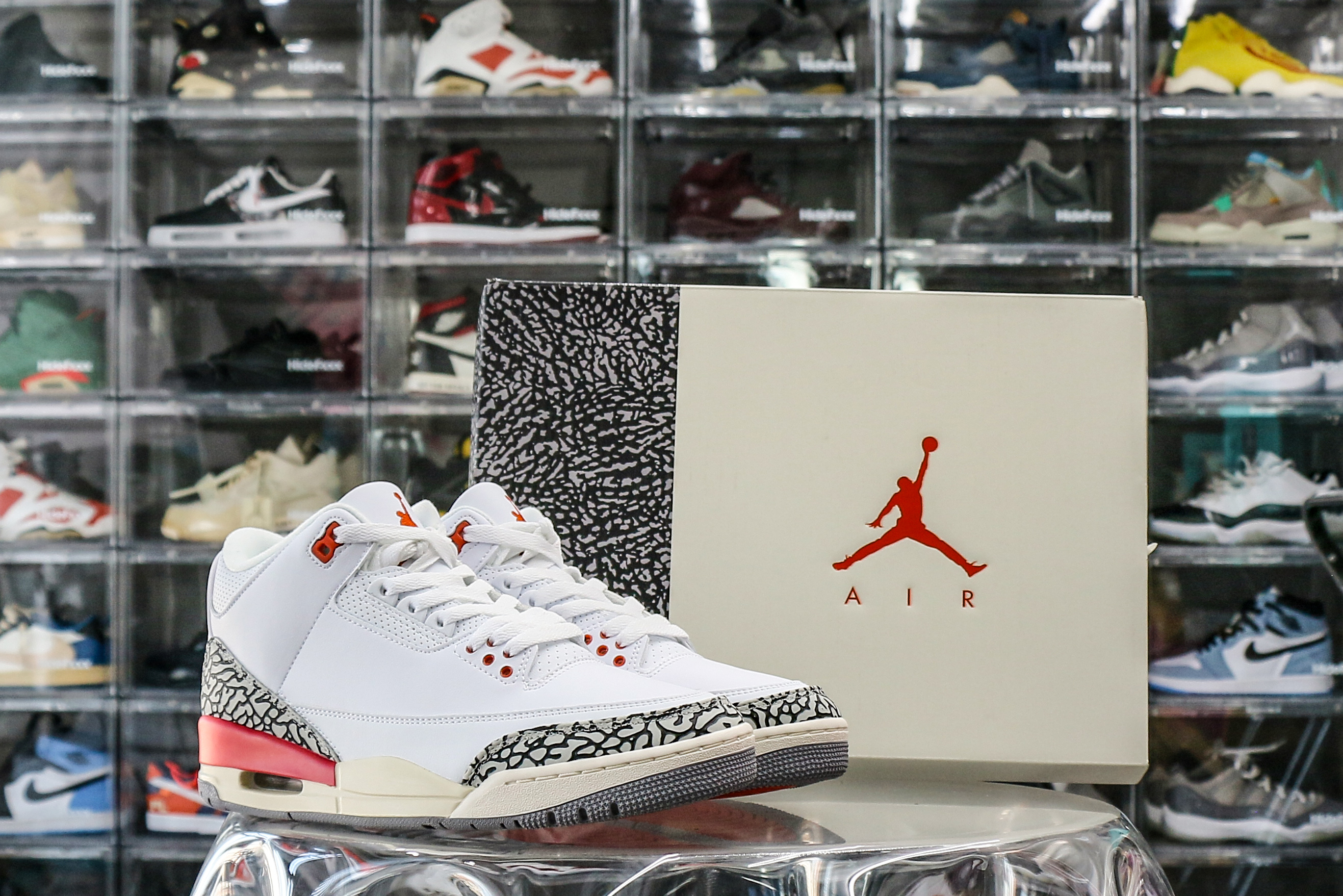 Air Jordan 3 Retro Georgia Peach 2024