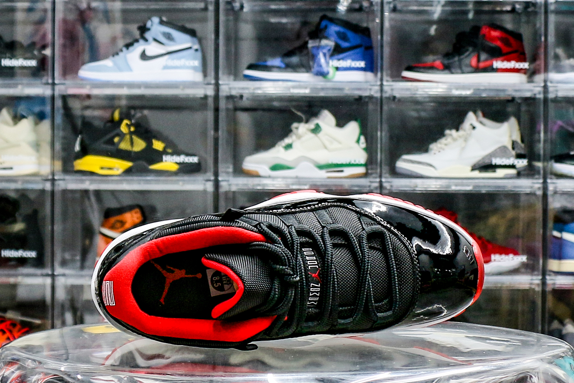 Air Jordan 11 Retro Bred Low 2015