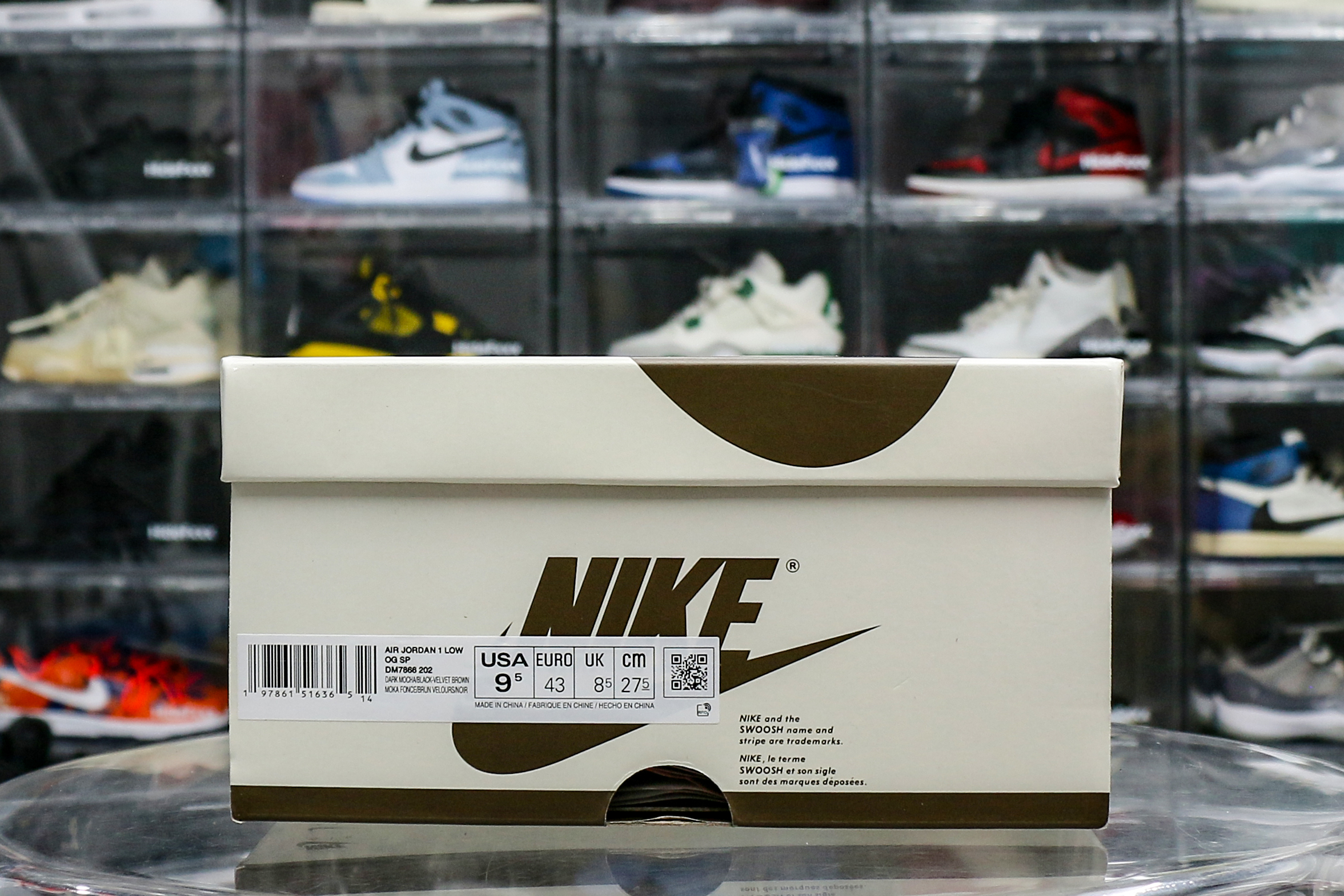 Travis Scott x Air Jordan 1 Low OG “Velvet Brown” (LN5 A1 Batch)