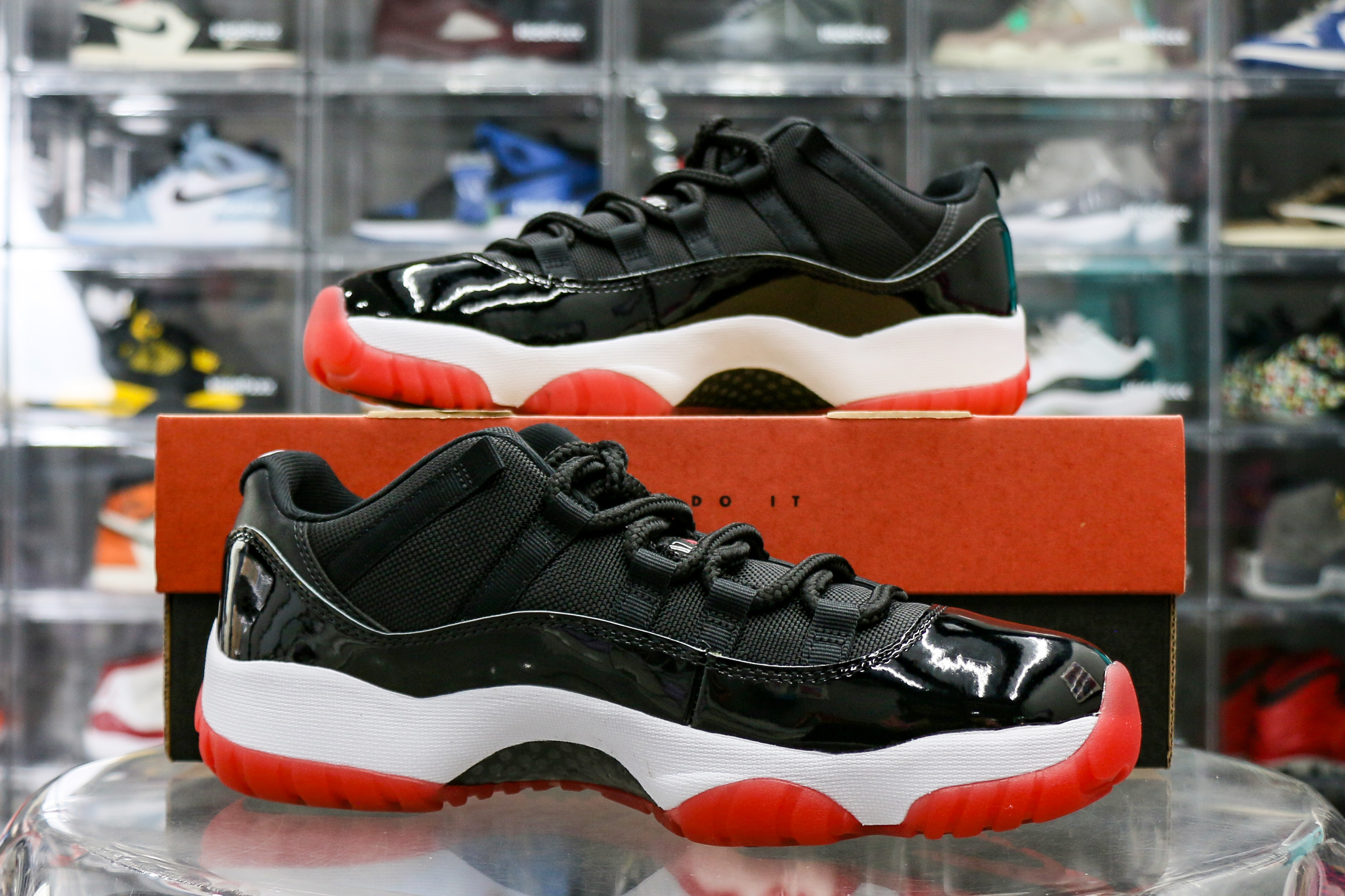 Air Jordan 11 Retro Bred Low 2025 (Ln5 A1)