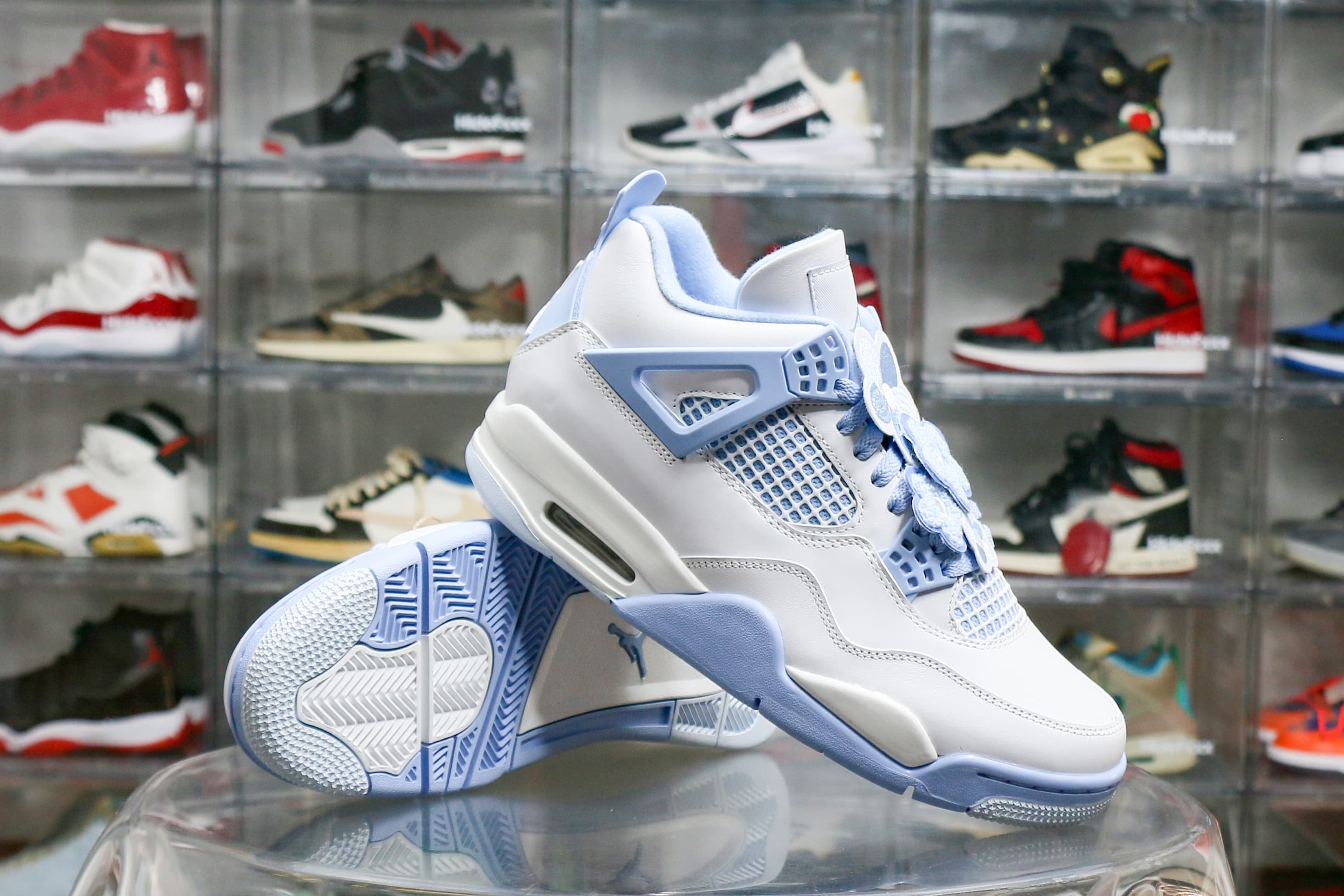 Air Jordan 4 “Forget Me Not / Aluminum”