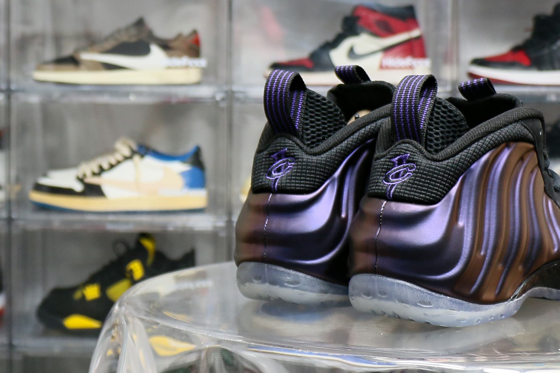 Nike Air Foamposite One Eggplant