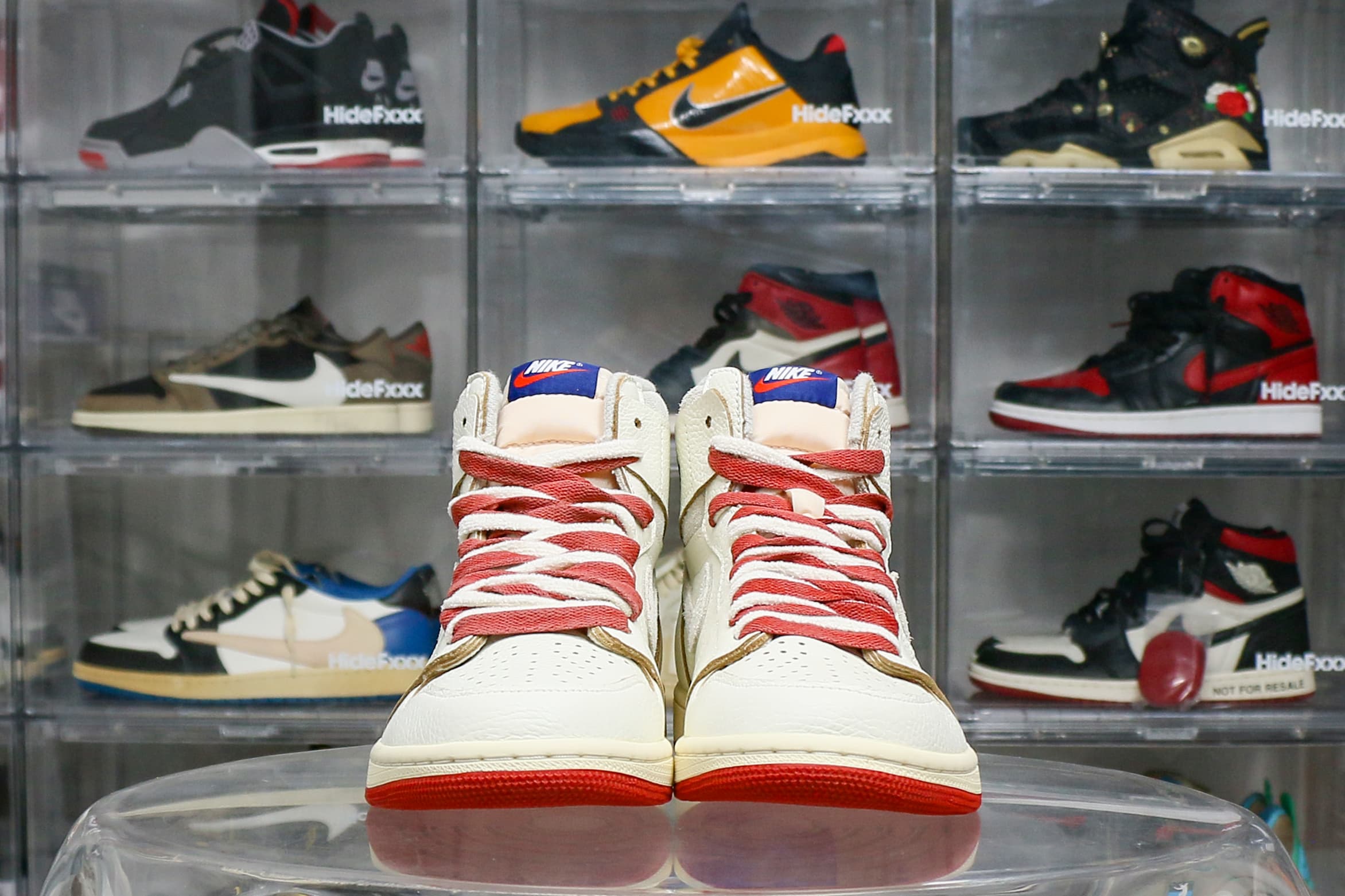 Jordan 1 Retro High Rare Air Sail Cinnabar 2025 (Women’s)