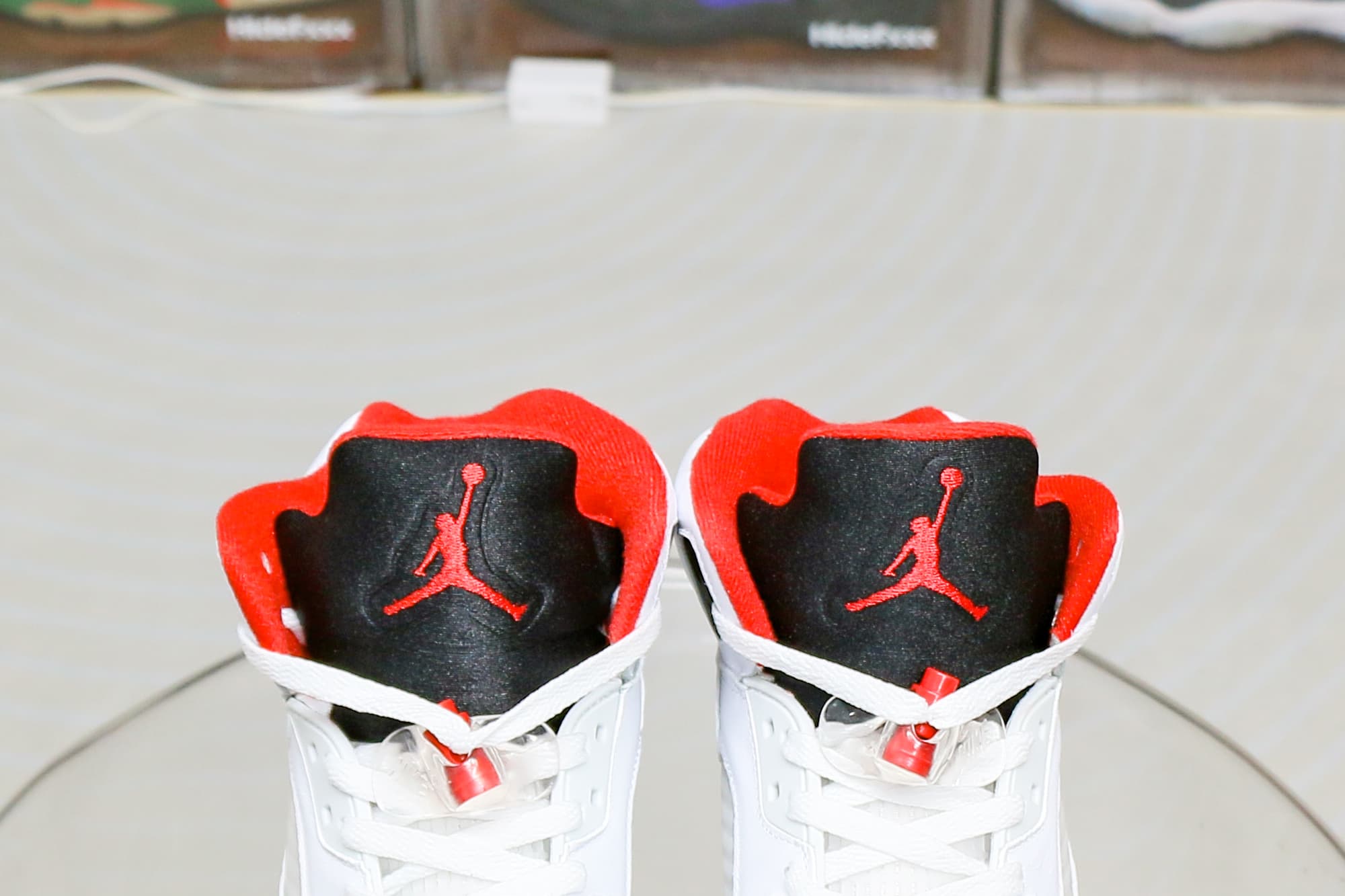 Air Jordan 5 Fire Red Black Tongue 2025 (Ln5 A1)