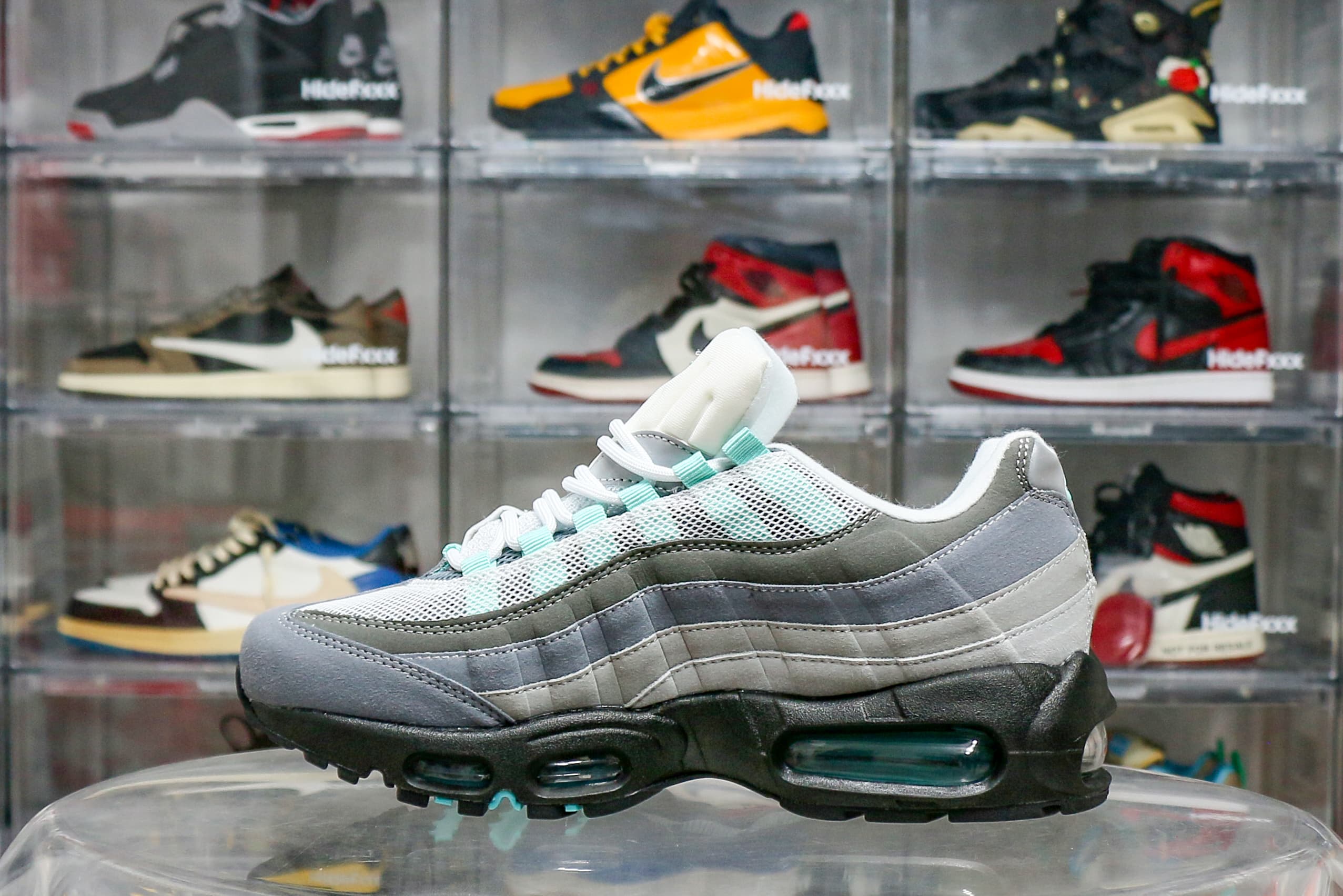 Nike Air Max 95 Hyper Turquoise