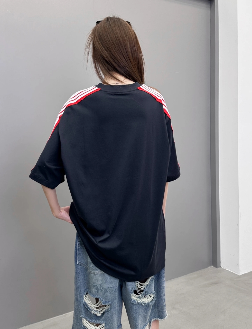 Balanciag@ Unity Sports Icon T-Shirt Oversized in faded black and white Tee